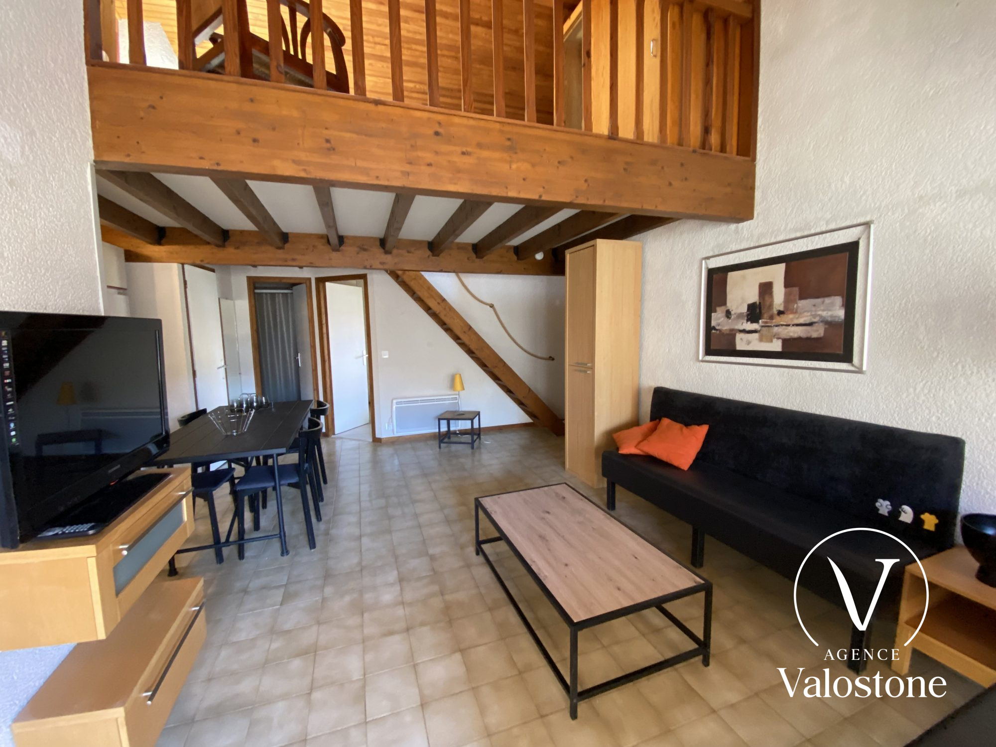 Agence immobilière de Valostone International