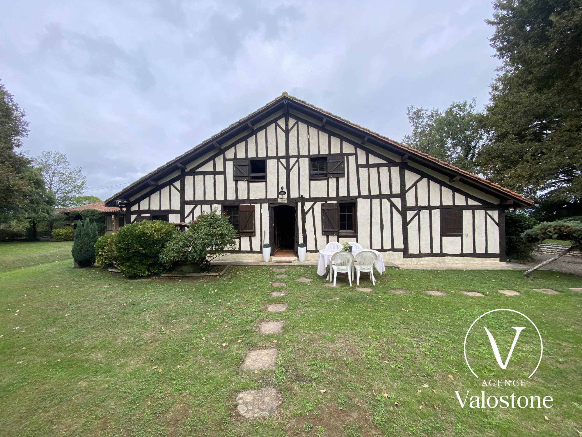 Agence immobilière de Valostone International