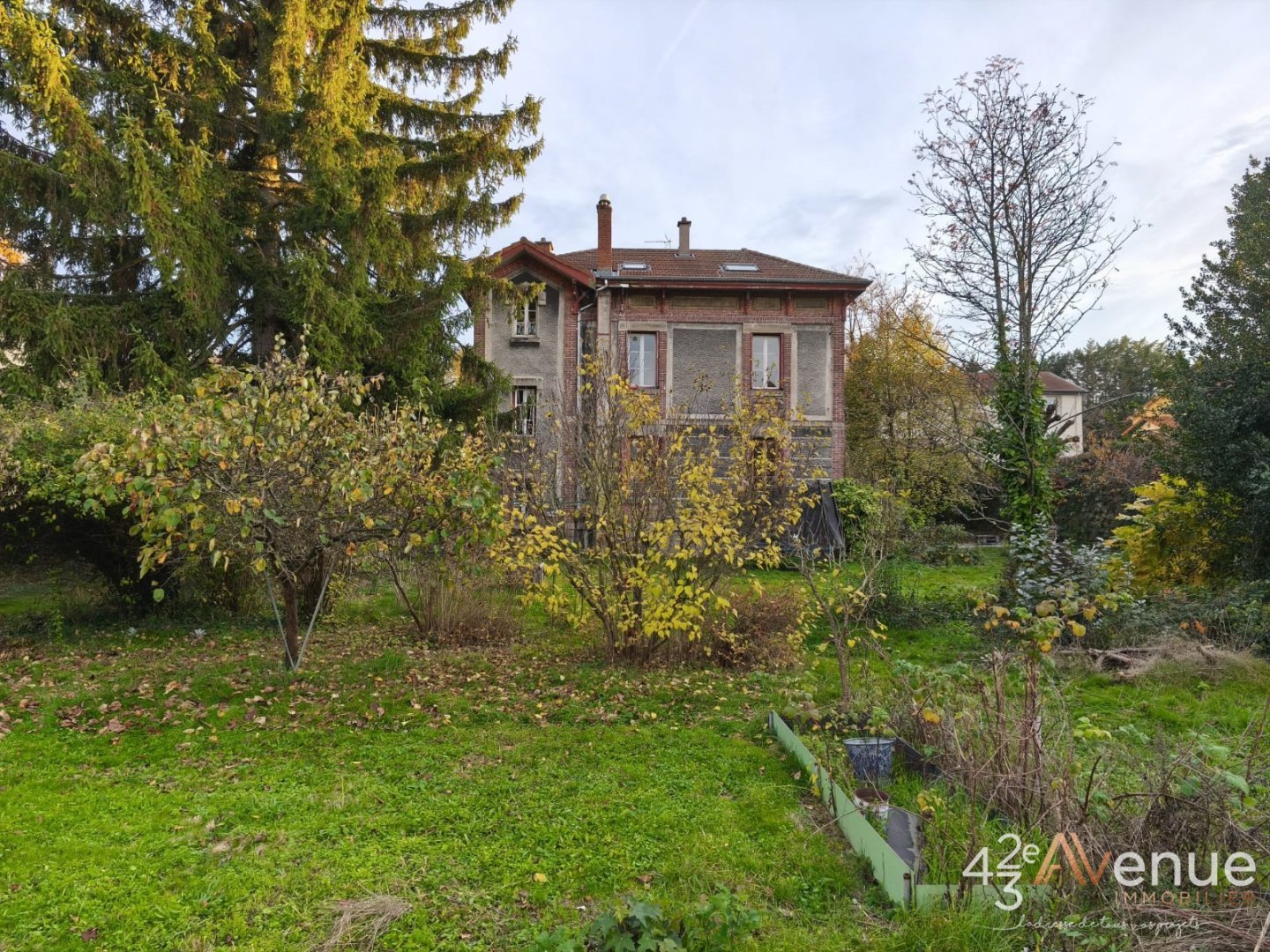 Agence immobilière de 42EME AVENUE