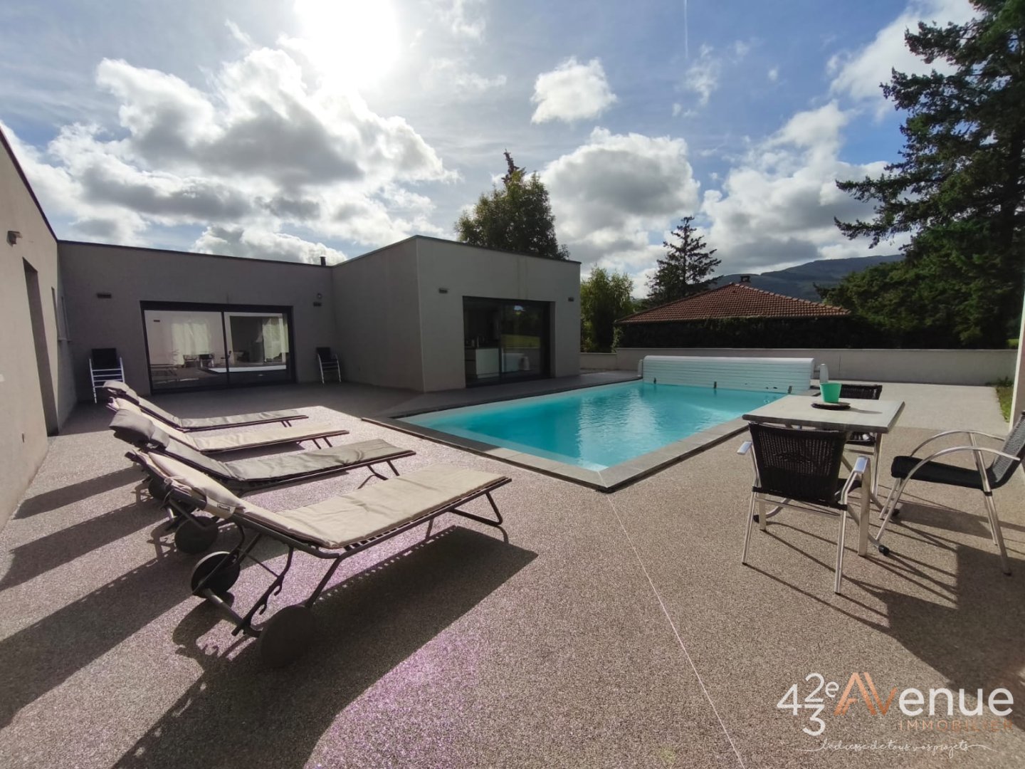 Agence immobilière de 42EME AVENUE