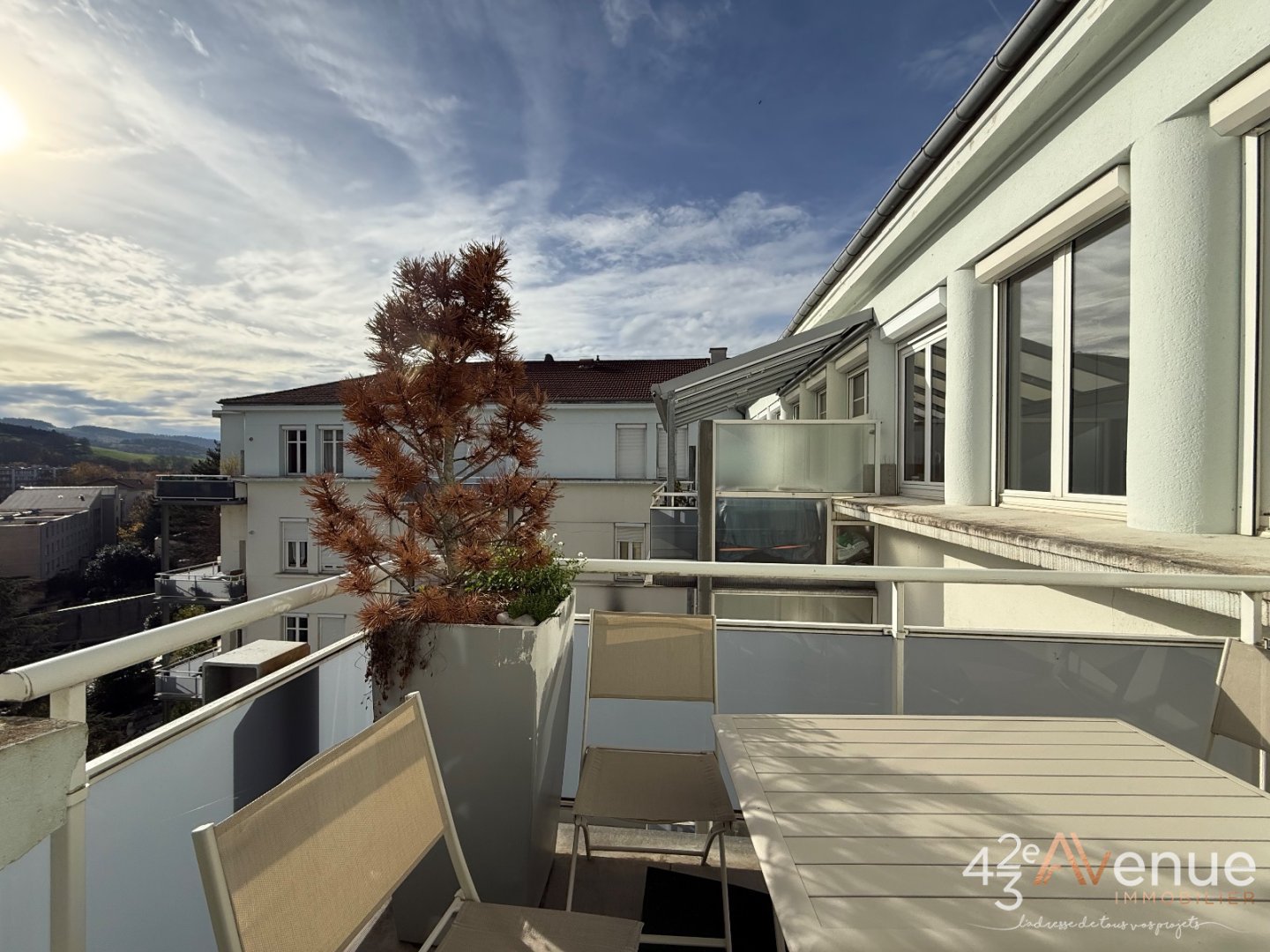 Agence immobilière de 42EME AVENUE