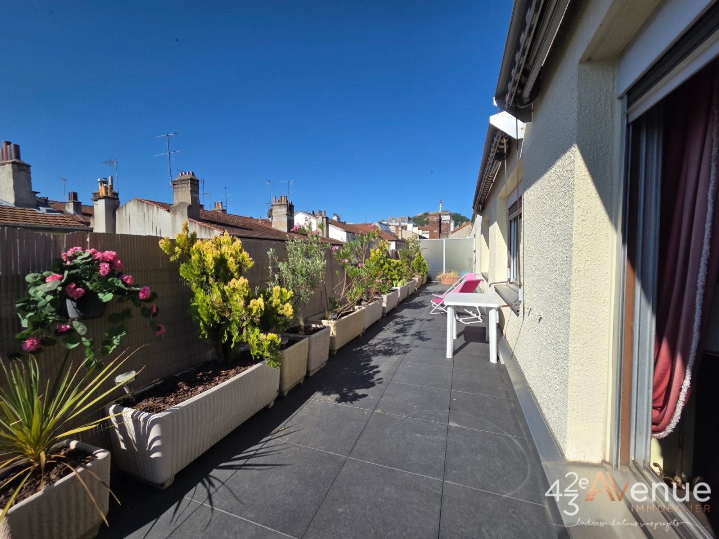 Agence immobilière de 42EME AVENUE