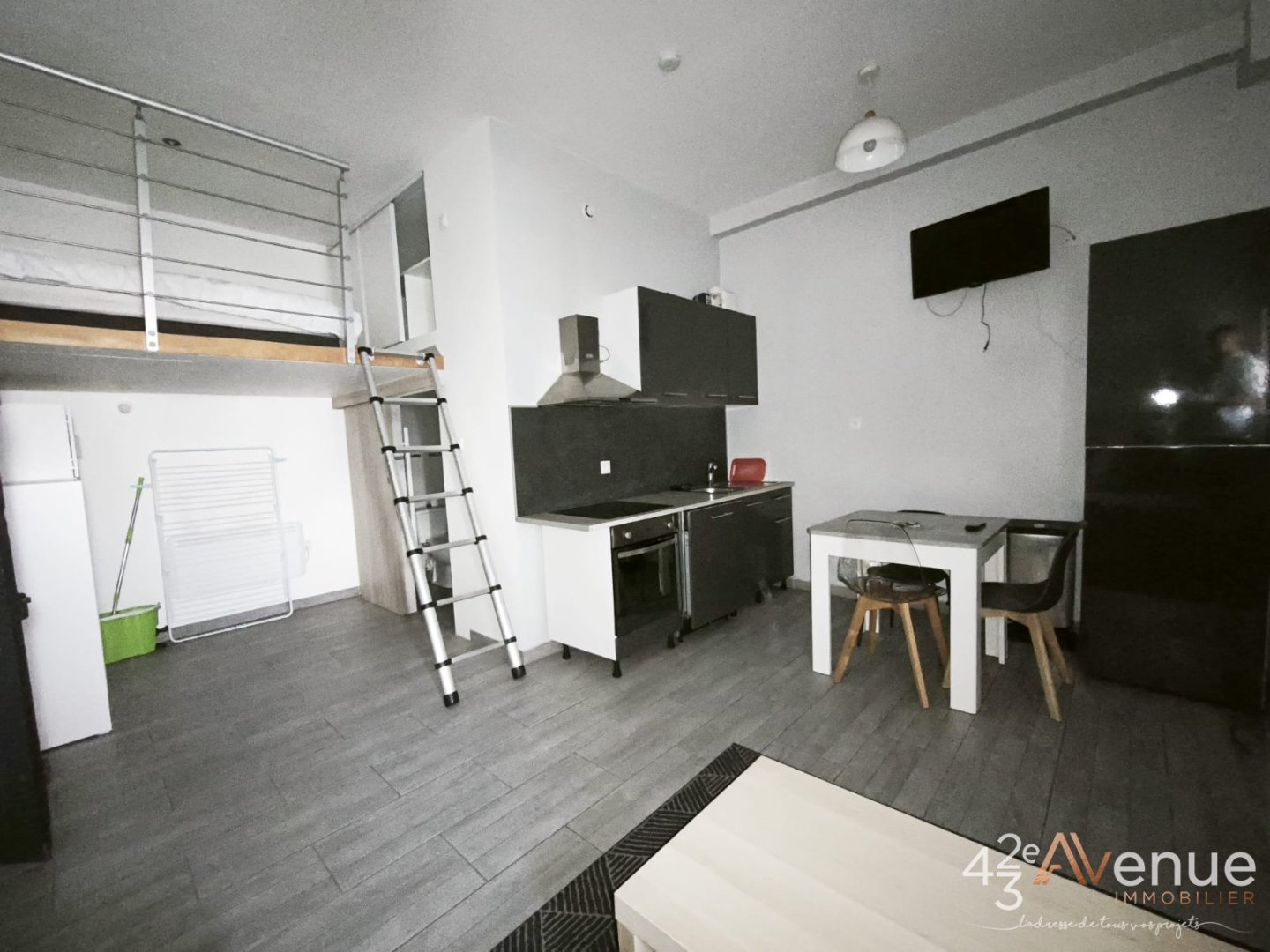 Agence immobilière de 42EME AVENUE