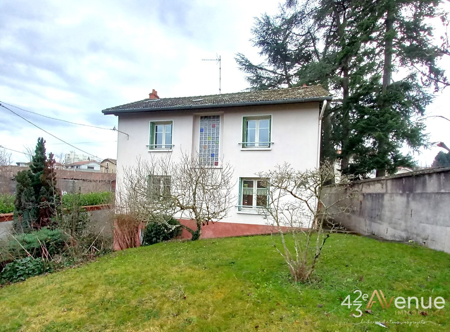 Agence immobilière de 42EME AVENUE