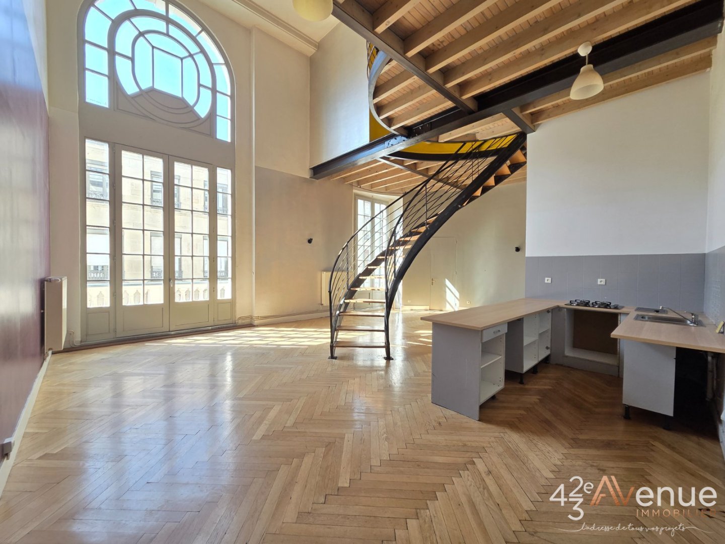 Agence immobilière de 42EME AVENUE
