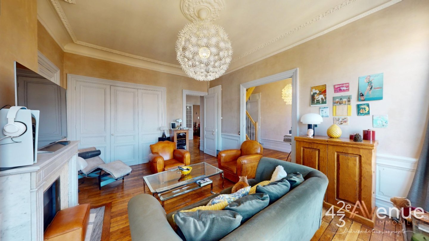 Agence immobilière de 42EME AVENUE