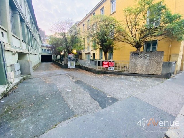 Agence immobilière de 42EME AVENUE