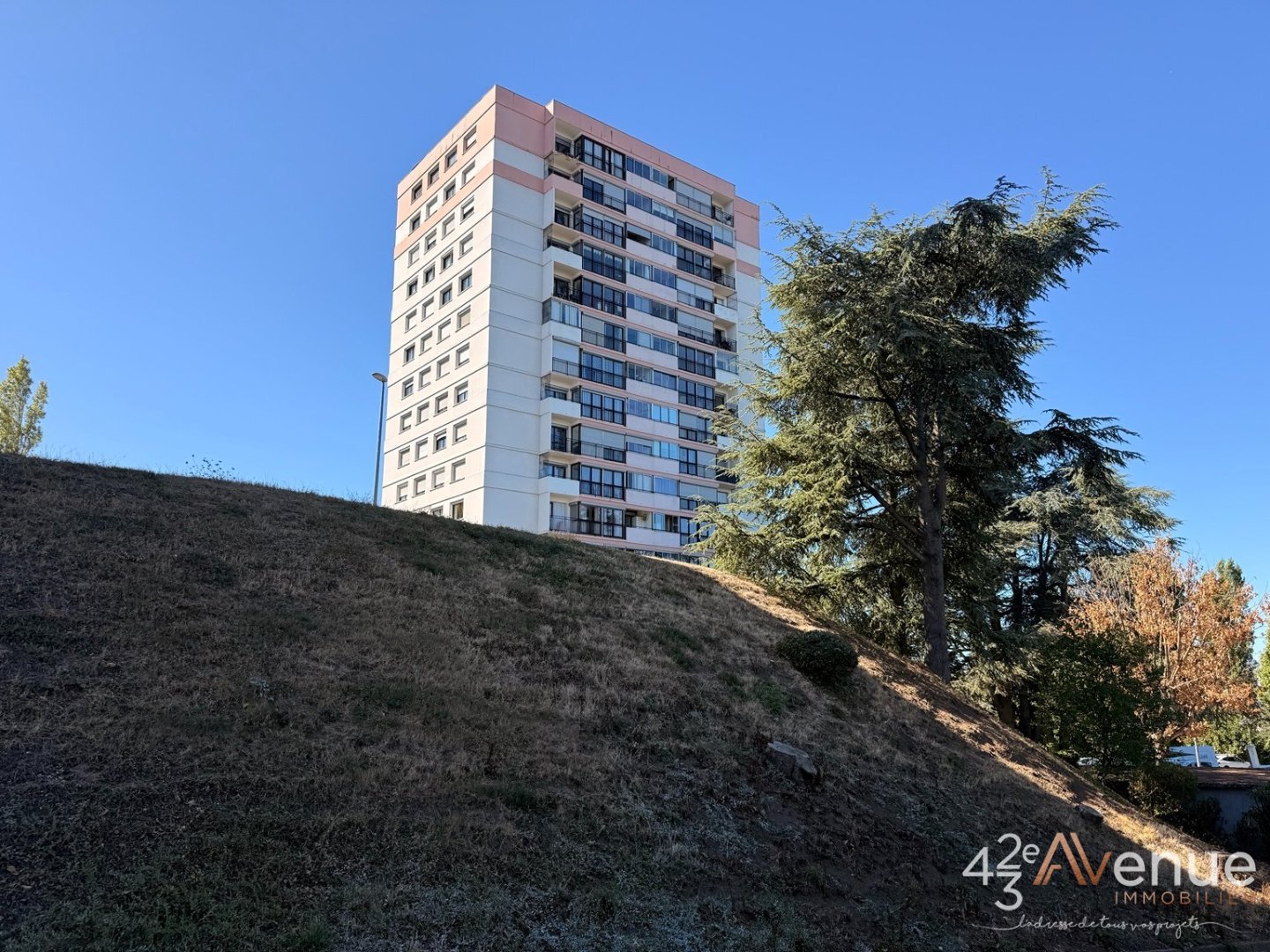 Agence immobilière de 42EME AVENUE