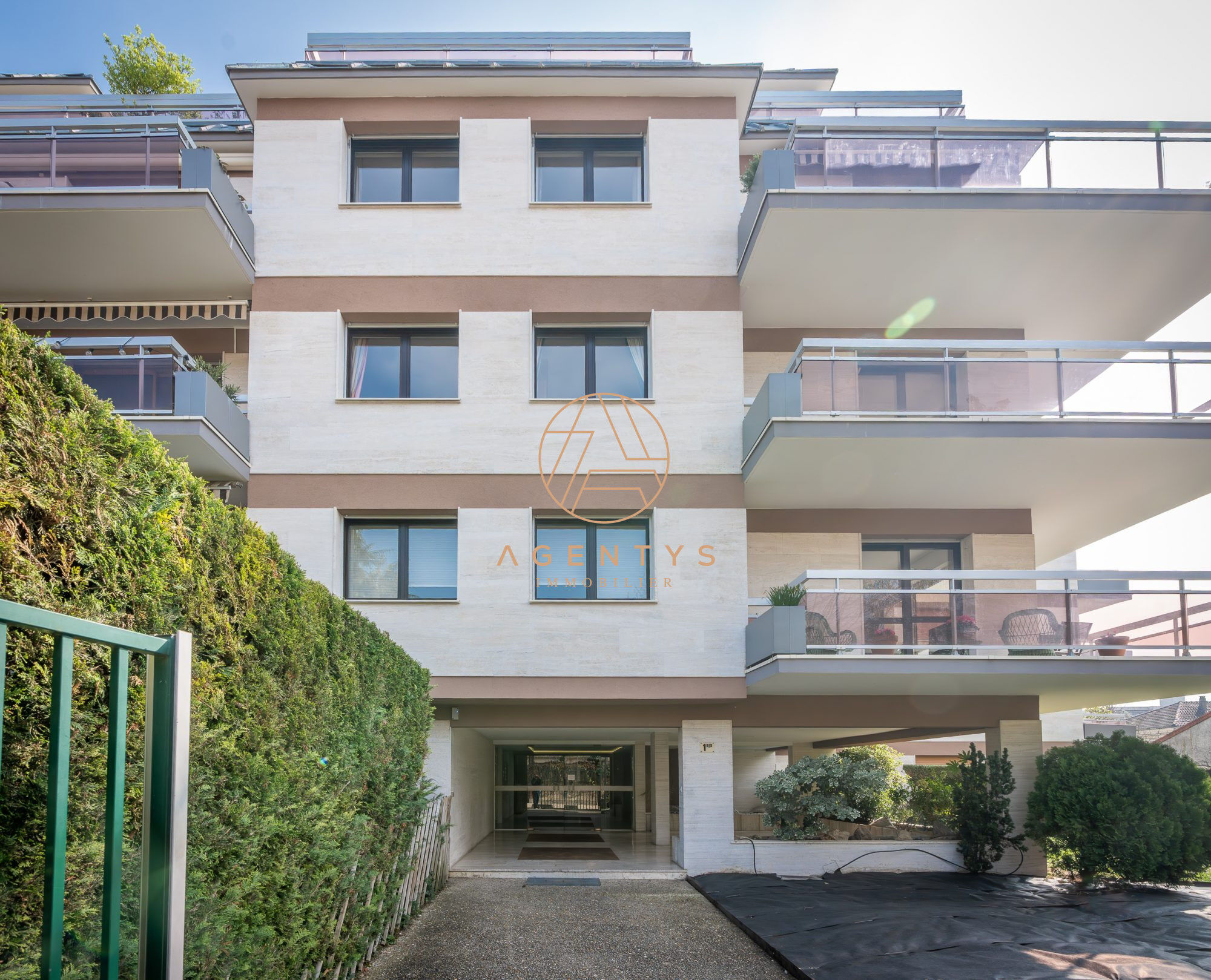 Agence immobilière de AGENTYS LE PERREUX