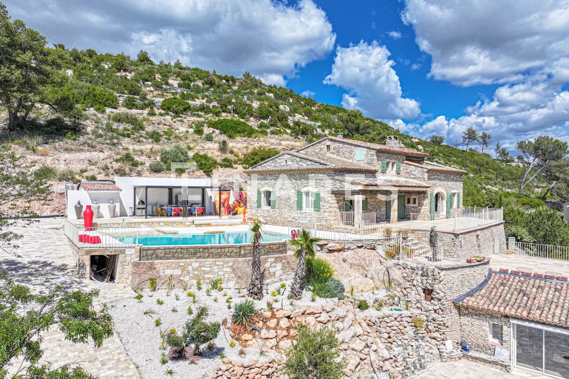 Agence immobilière de Jenna AMSELLLEM