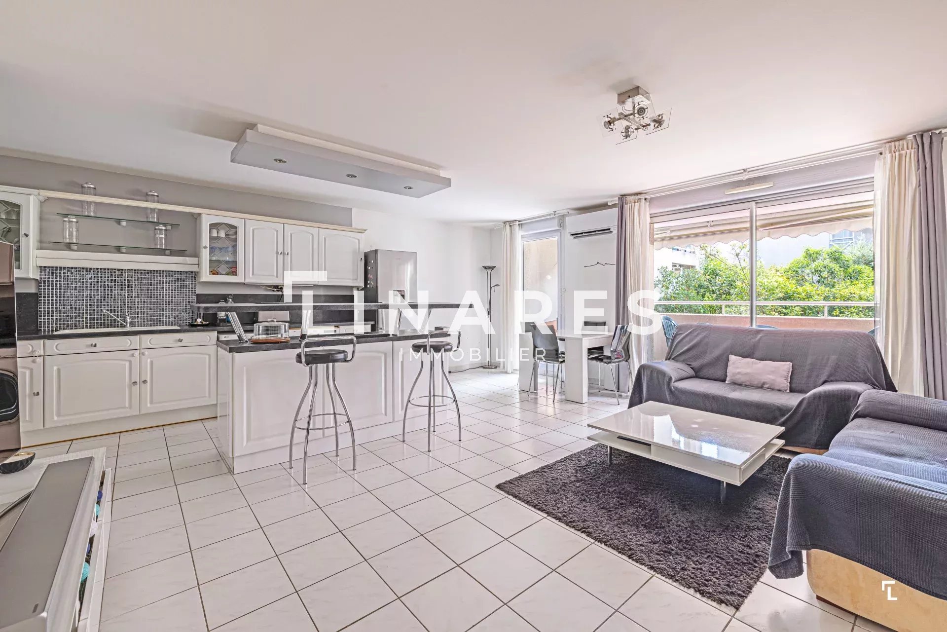 Agence immobilière de Jenna AMSELLLEM