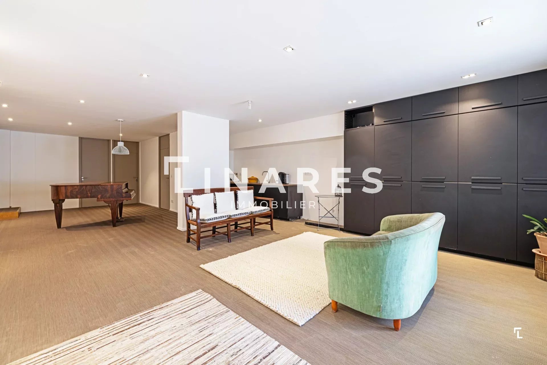 Agence immobilière de Jenna AMSELLLEM