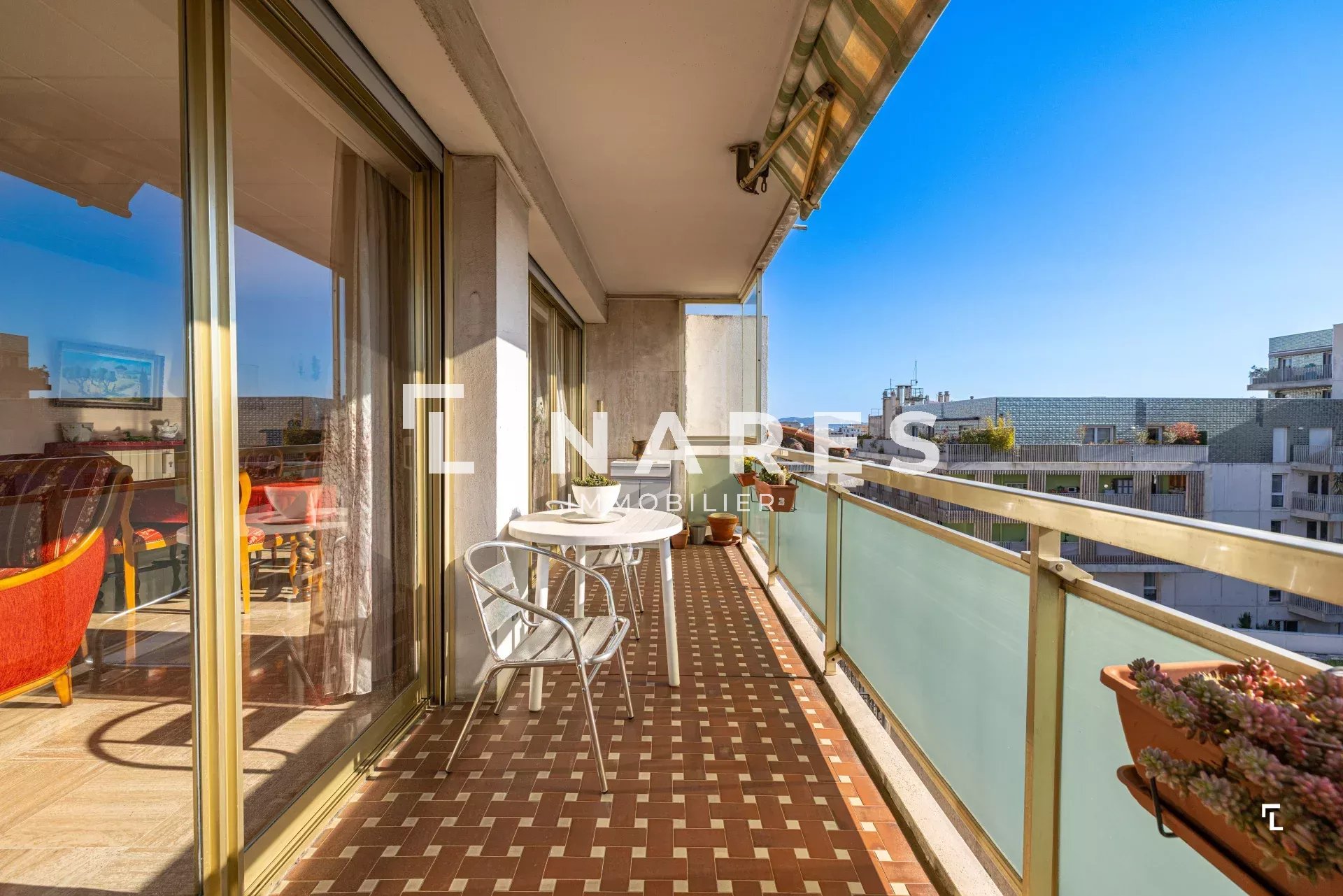 Agence immobilière de Jenna AMSELLLEM