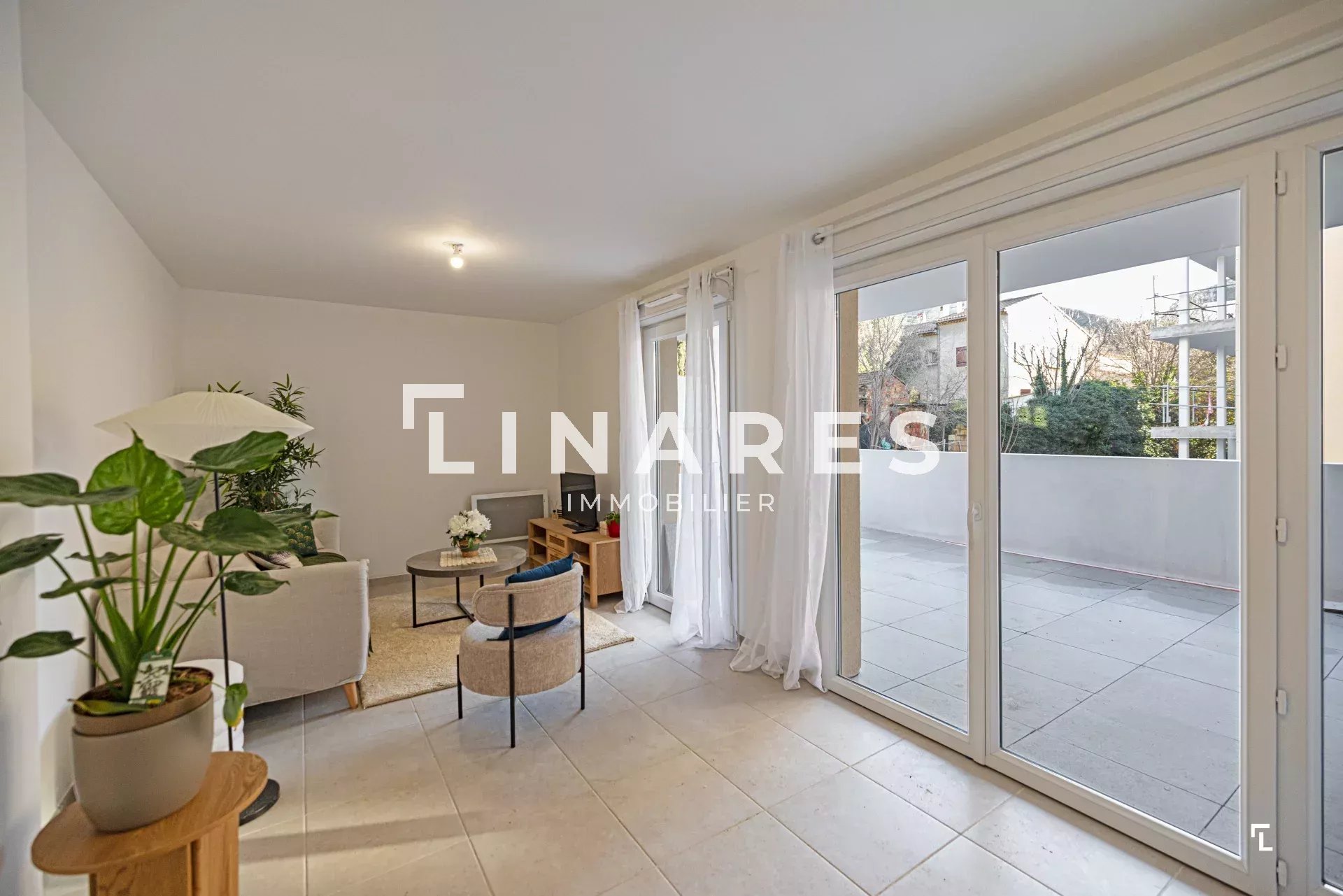 Agence immobilière de Jenna AMSELLLEM