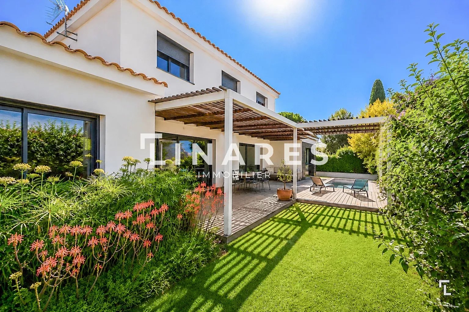 Agence immobilière de Jenna AMSELLLEM