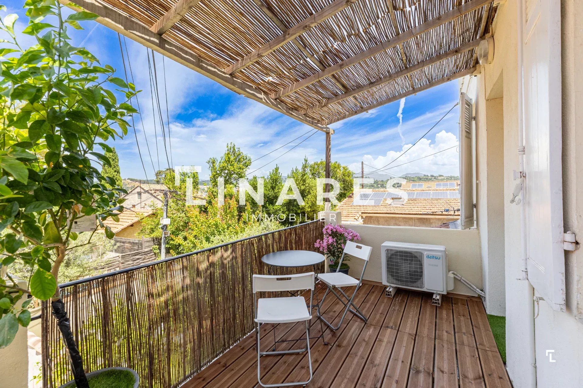 Agence immobilière de Jenna AMSELLLEM