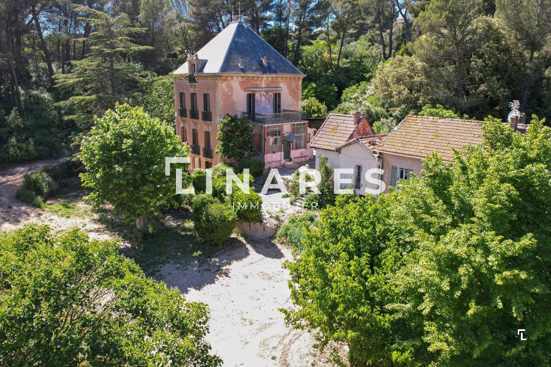 Agence immobilière de Jenna AMSELLLEM