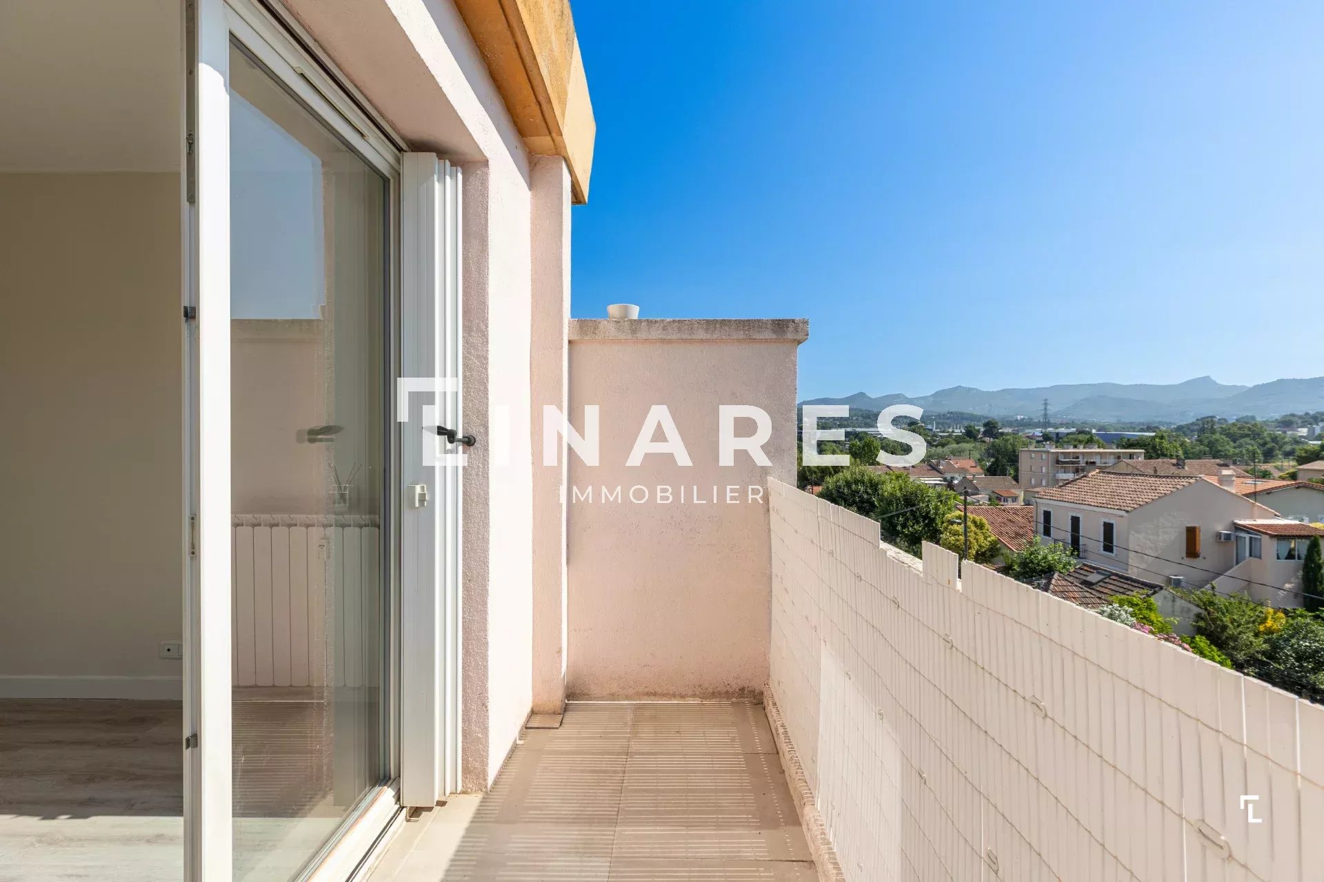 Agence immobilière de Jenna AMSELLLEM