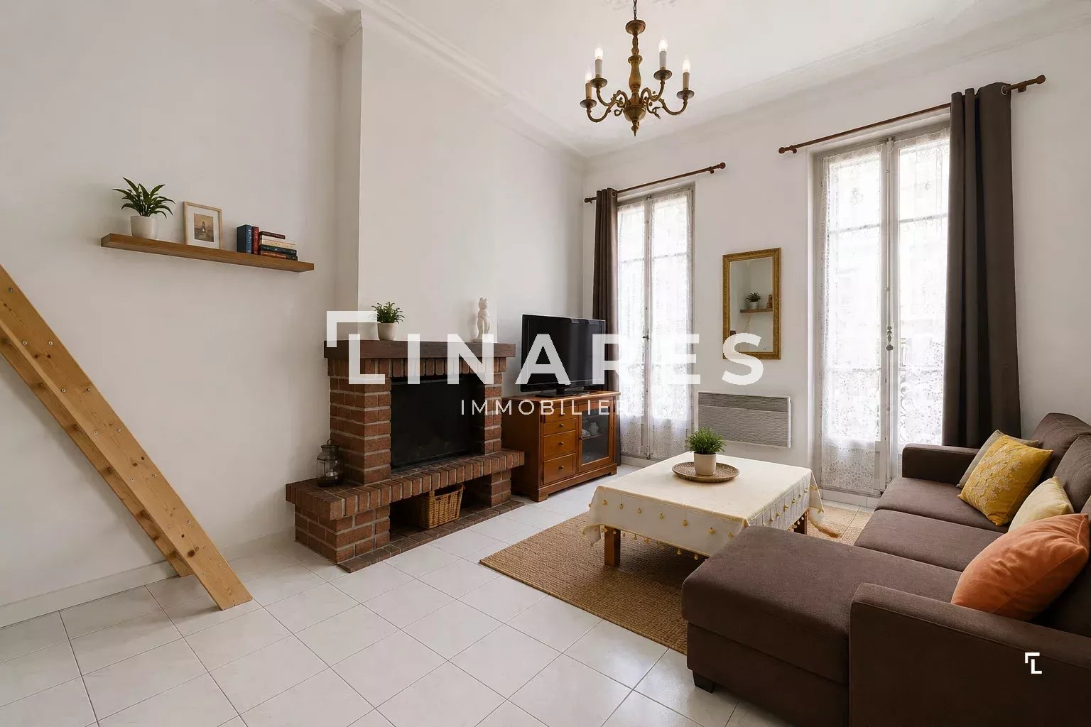Agence immobilière de Jenna AMSELLLEM