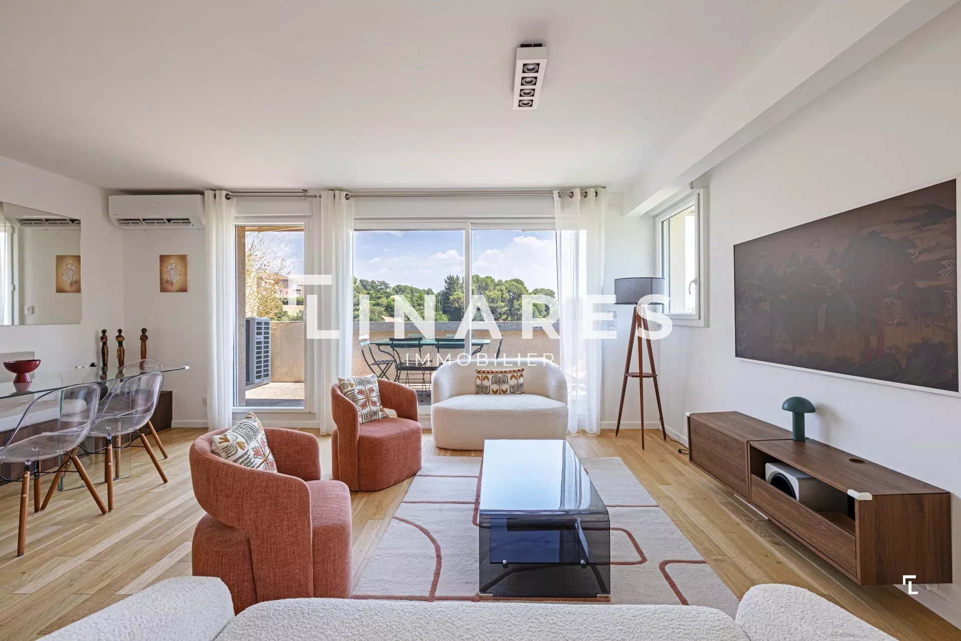 Agence immobilière de Jenna AMSELLLEM