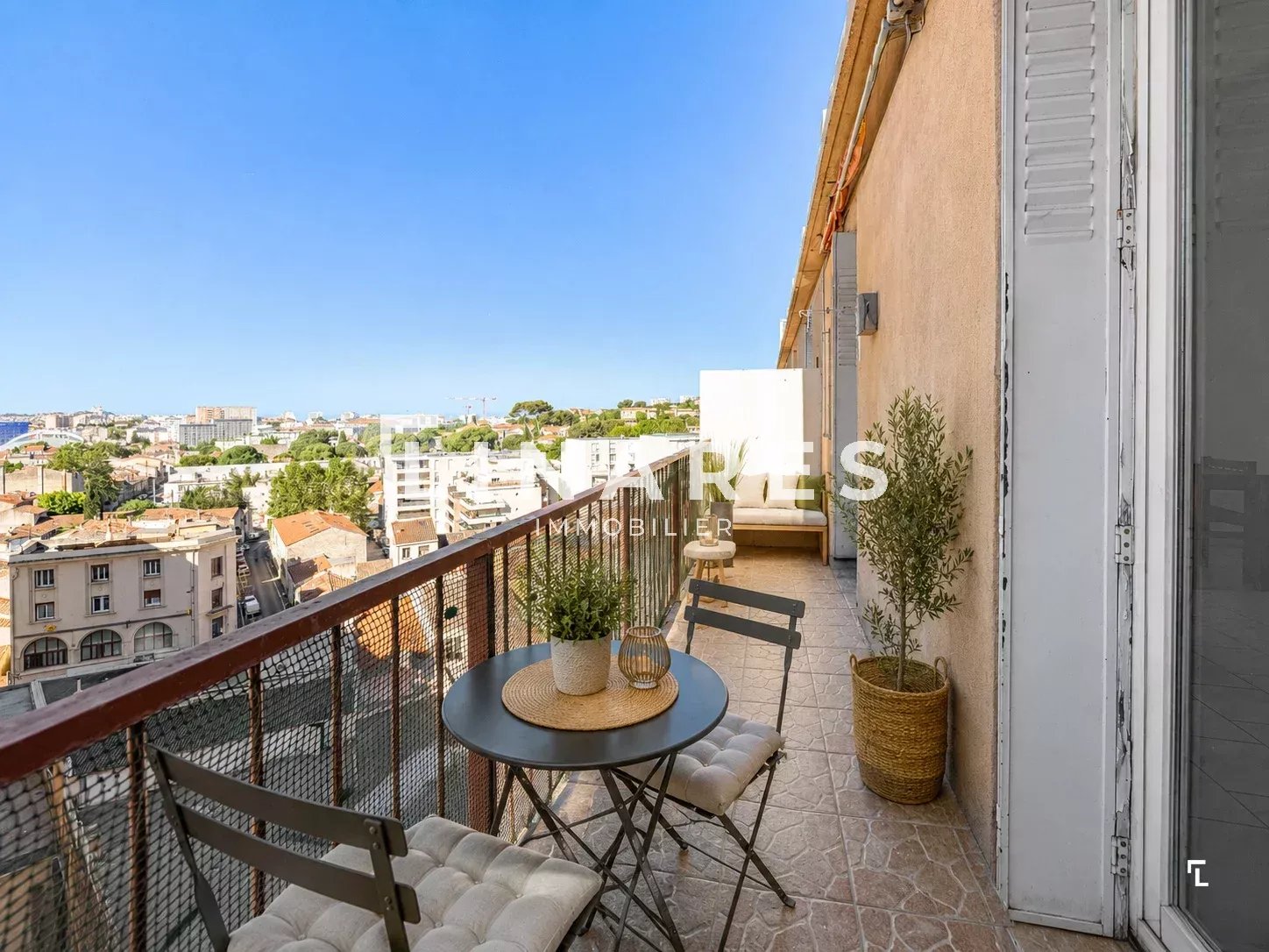 Agence immobilière de Jenna AMSELLLEM