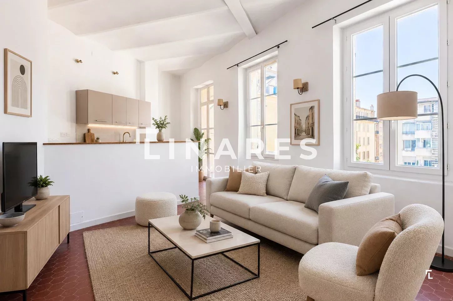Agence immobilière de Jenna AMSELLLEM