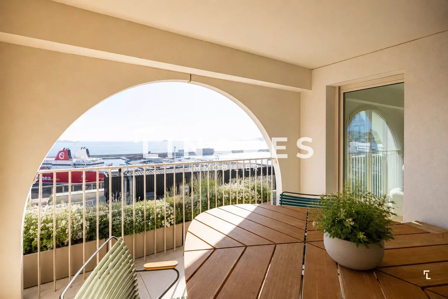 Agence immobilière de Jenna AMSELLLEM