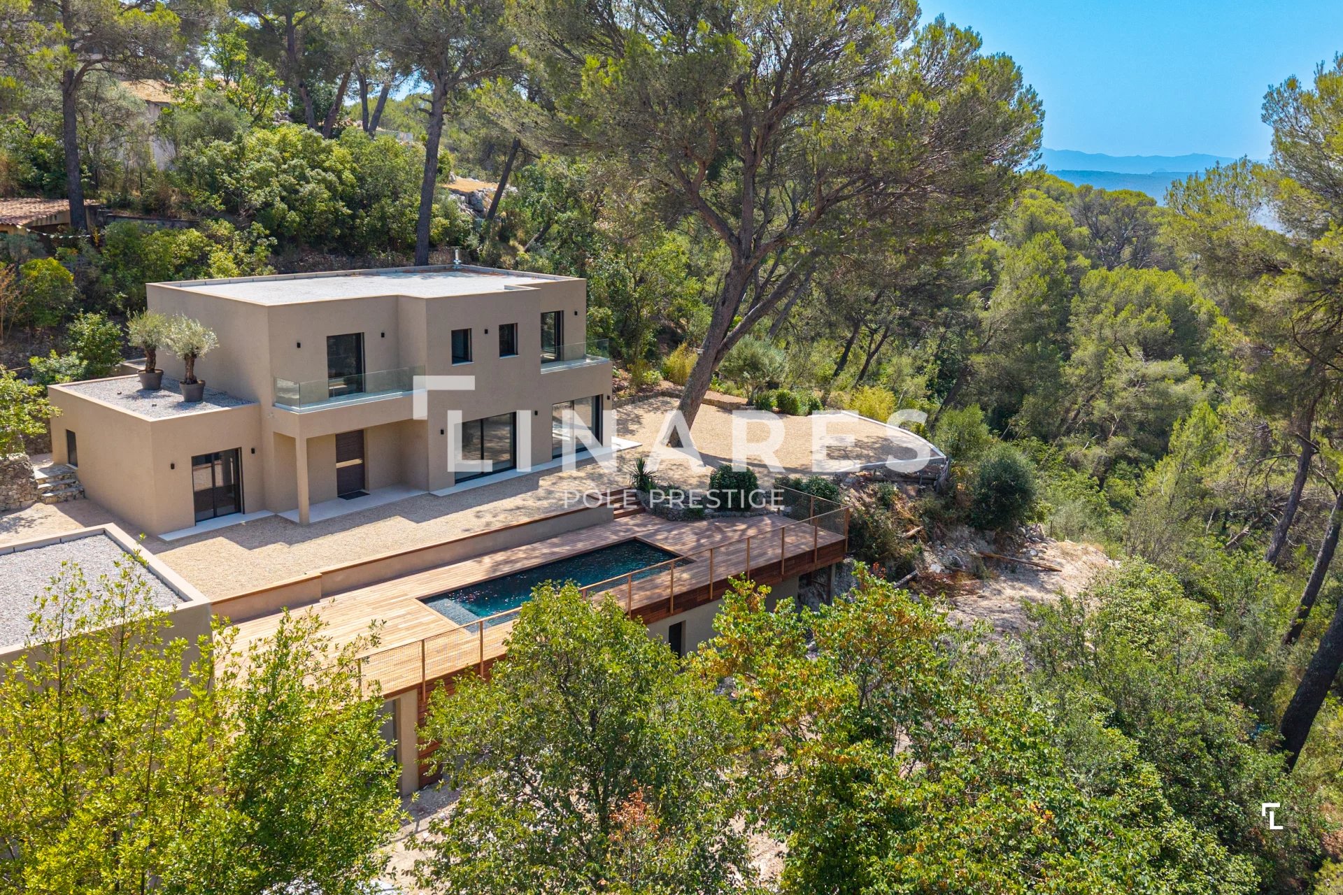 Agence immobilière de Jenna AMSELLLEM