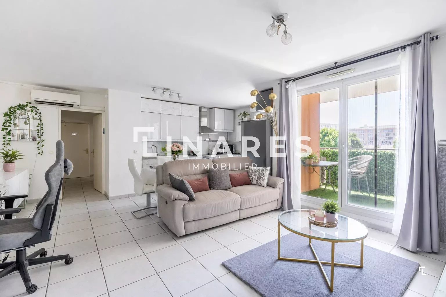 Agence immobilière de Jenna AMSELLLEM