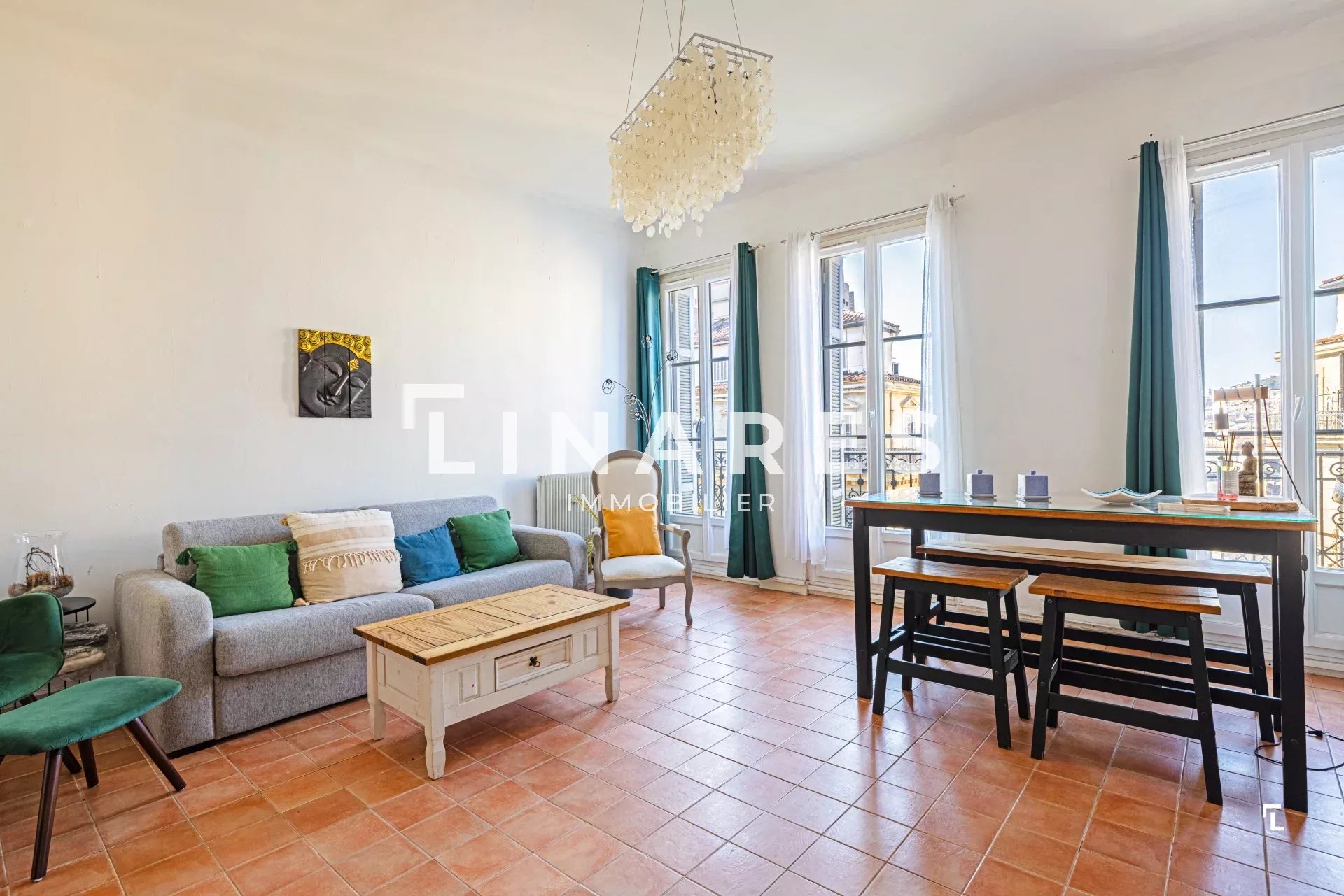 Agence immobilière de Jenna AMSELLLEM