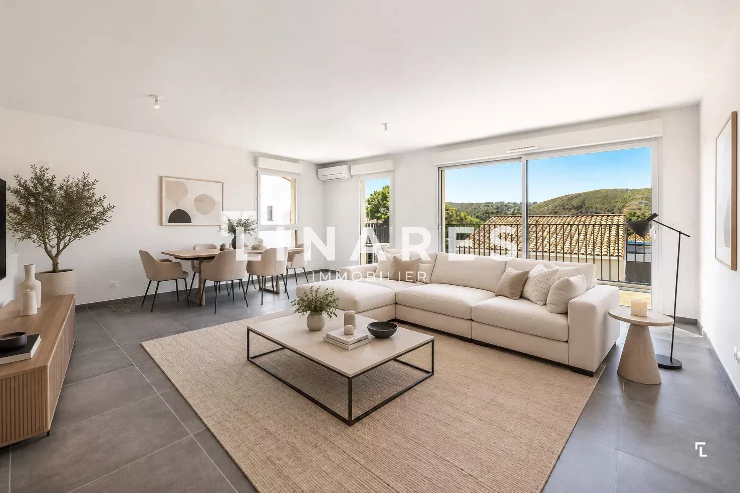 Agence immobilière de Jenna AMSELLLEM