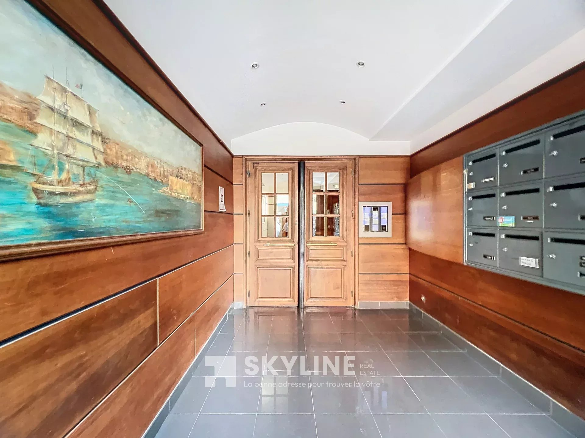 Agence immobilière de Oksana AGADADASHEVA