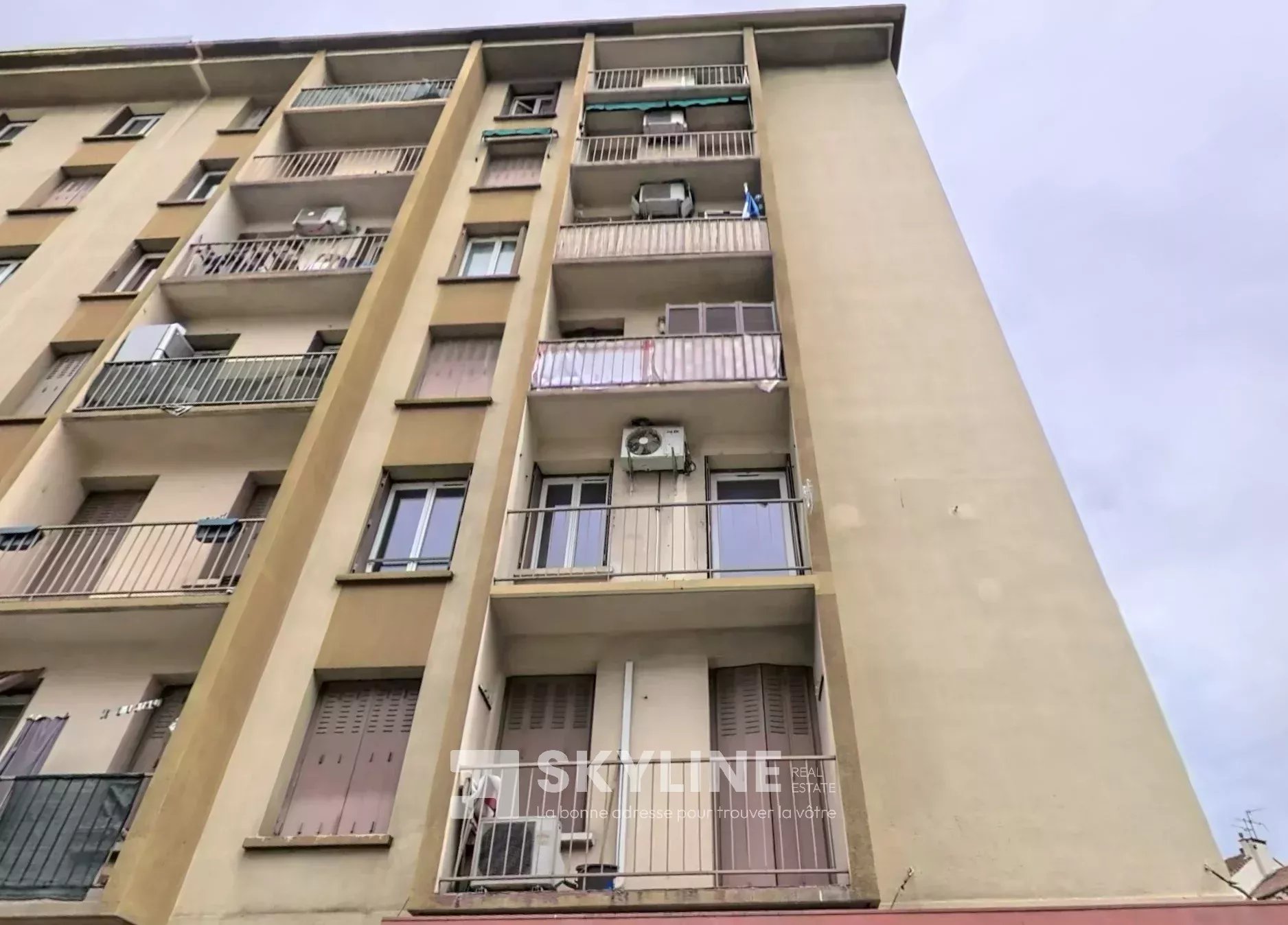 Agence immobilière de Oksana AGADADASHEVA