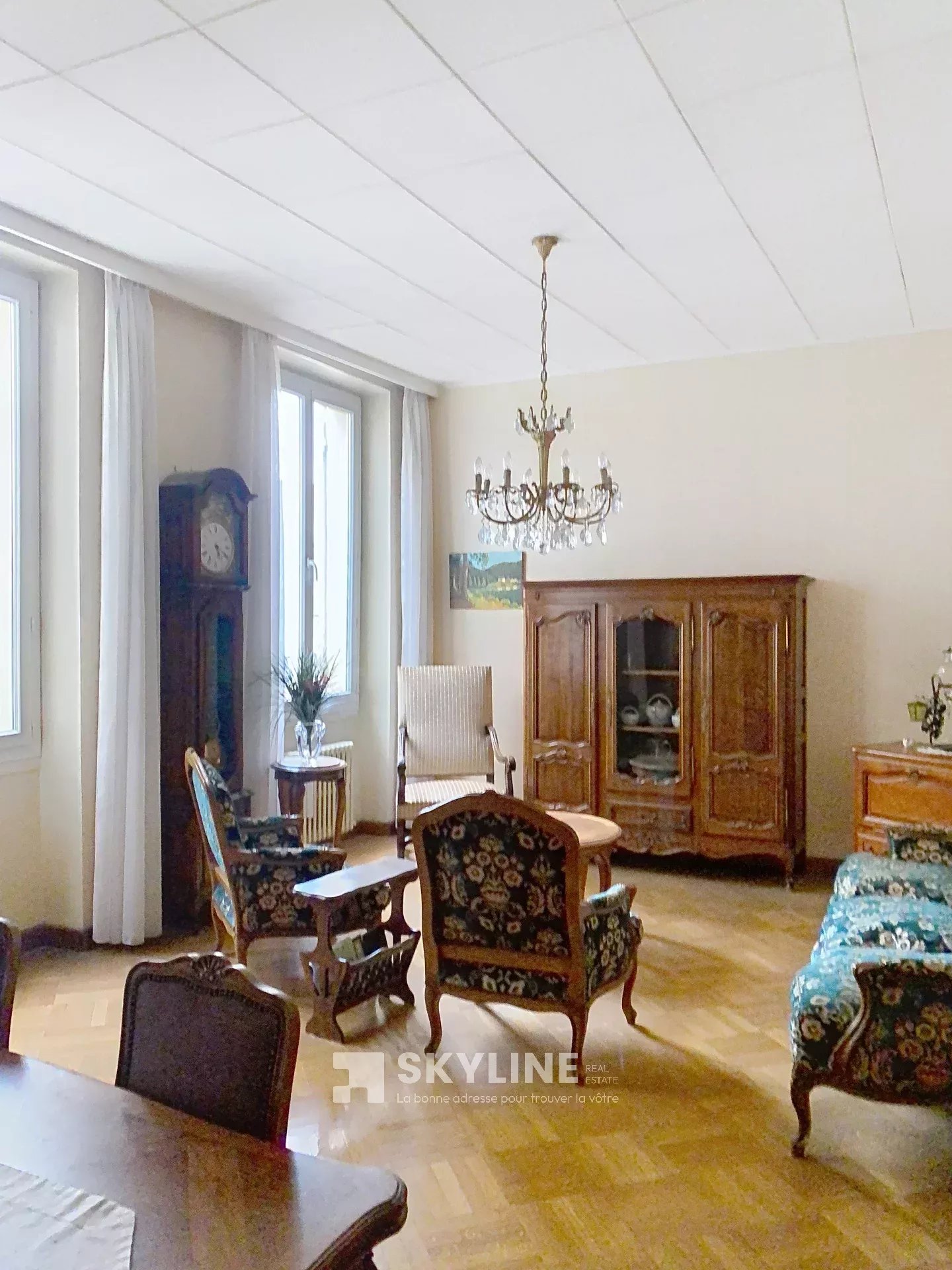 Agence immobilière de Oksana AGADADASHEVA