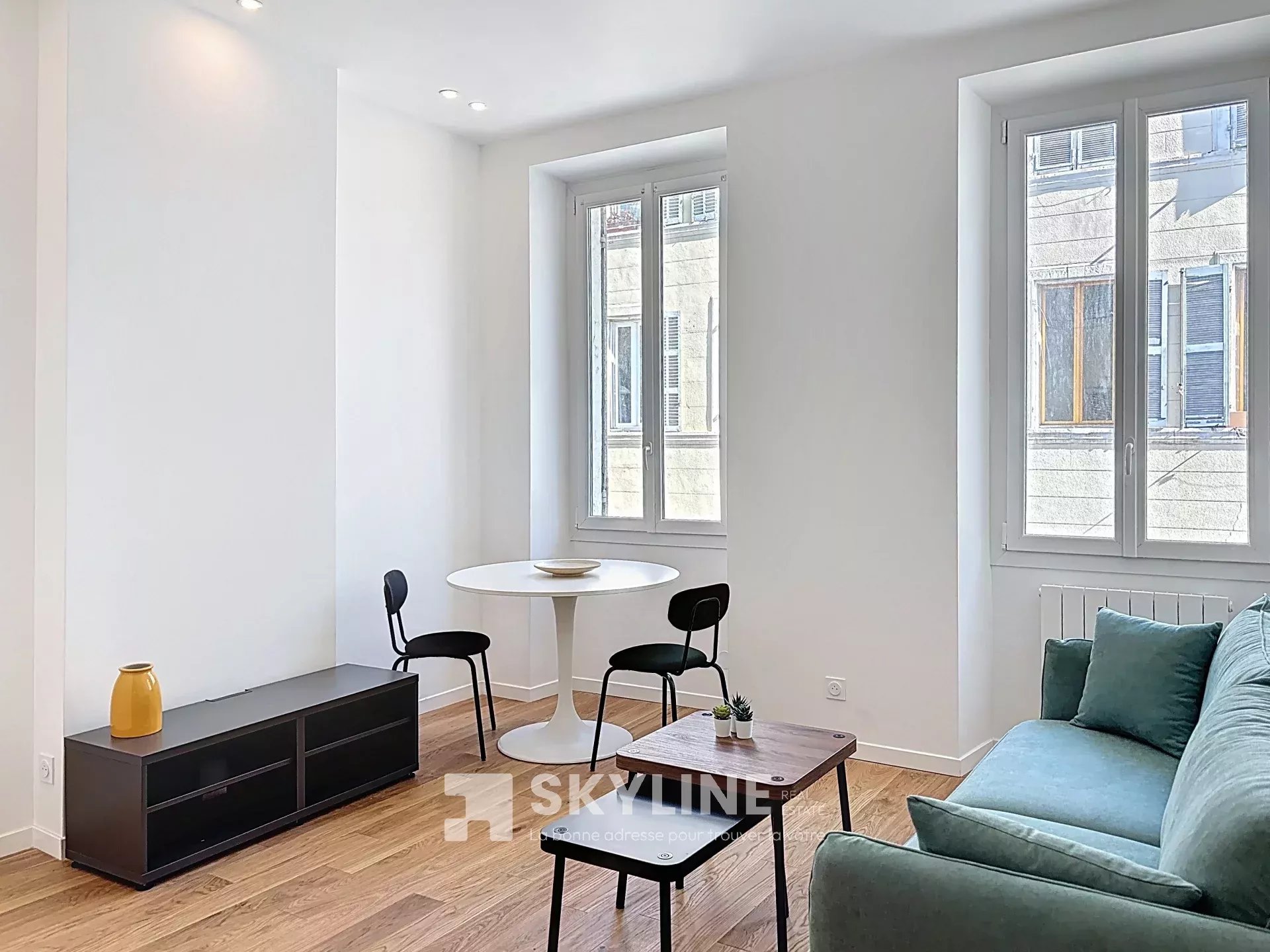 Agence immobilière de Oksana AGADADASHEVA