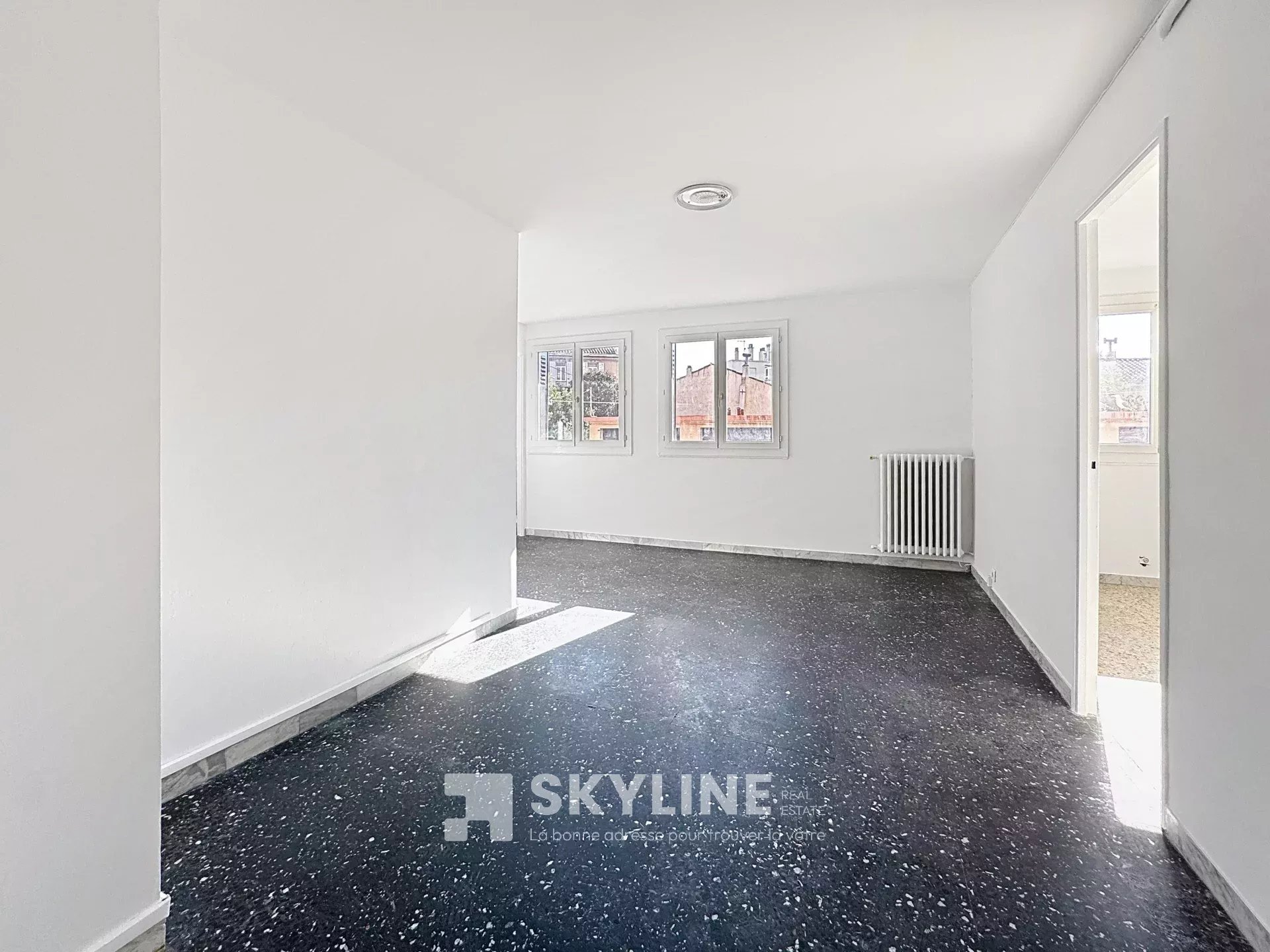 Agence immobilière de Oksana AGADADASHEVA