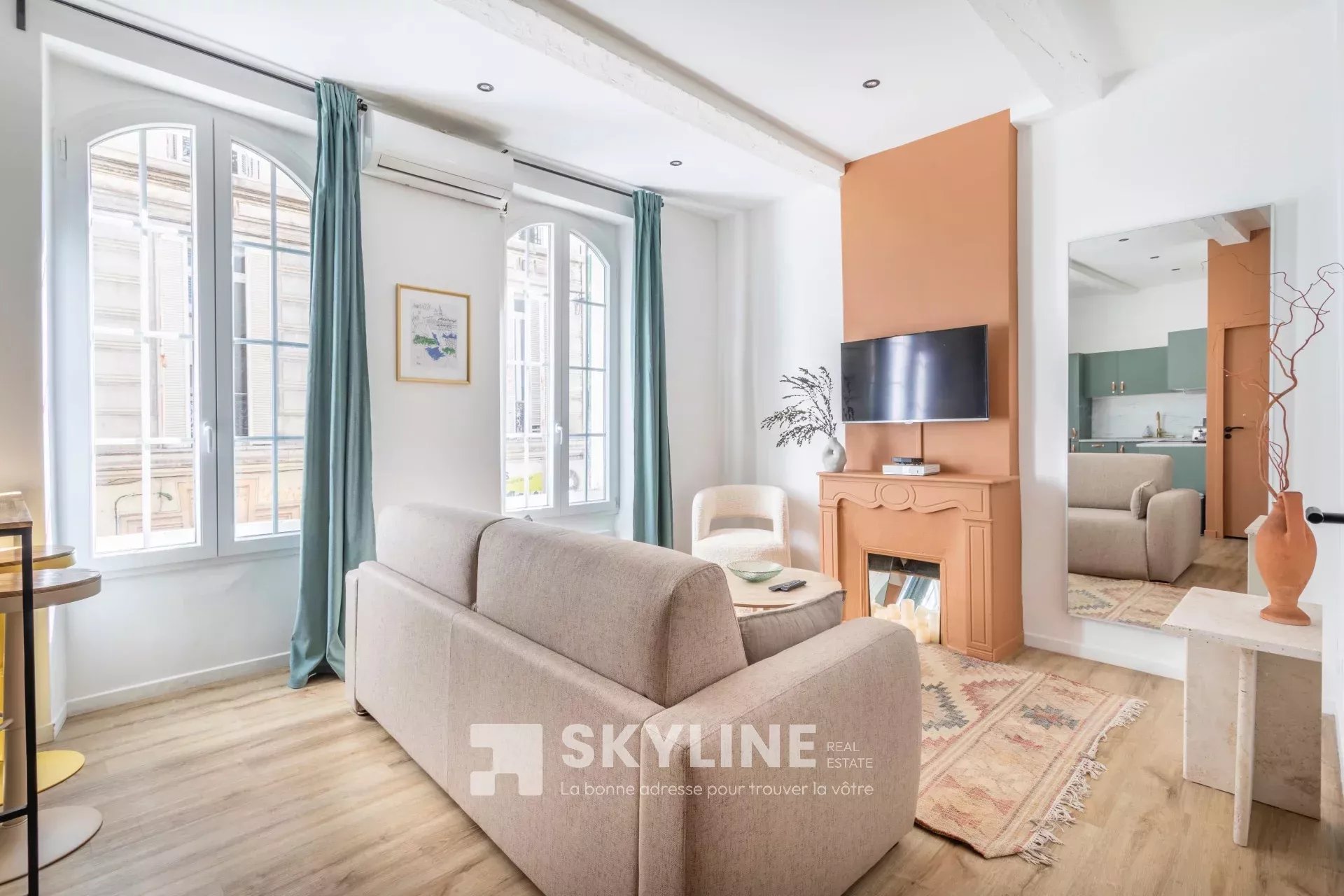 Agence immobilière de Oksana AGADADASHEVA