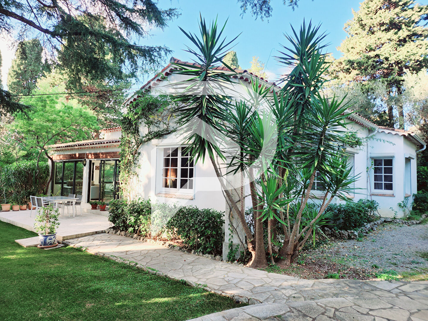 Agence immobilière de STEPHANE PLAZA IMMOBILIER CANNES POINTE CROISETTE