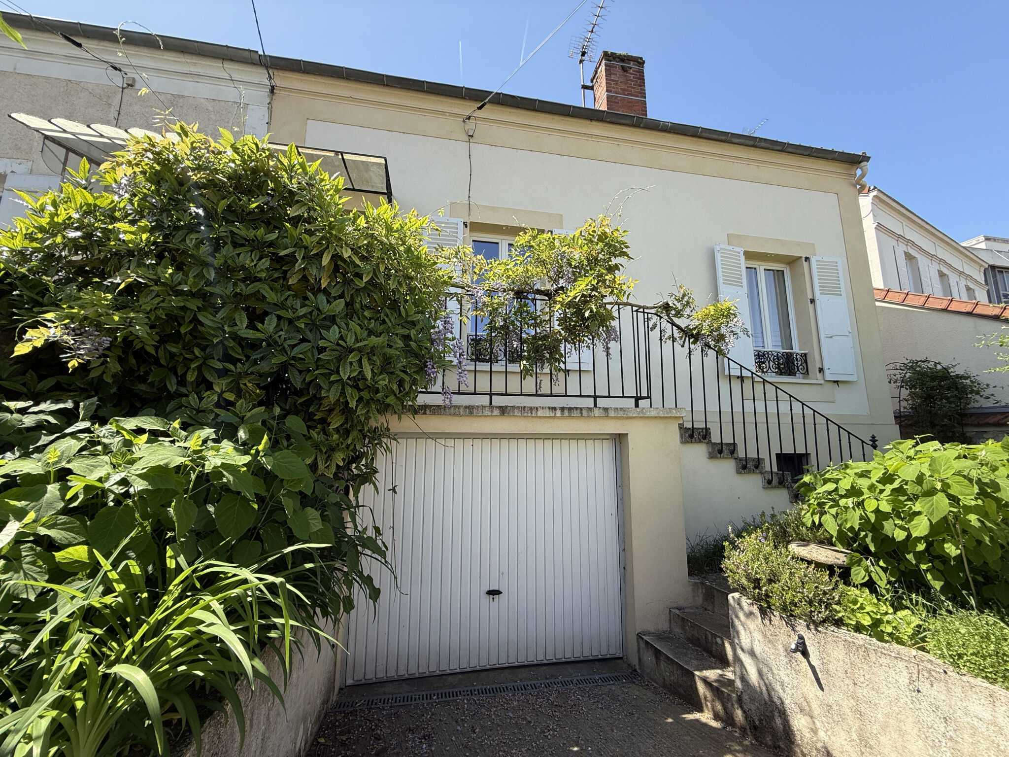 Agence immobilière de BENABDALLAH Zina