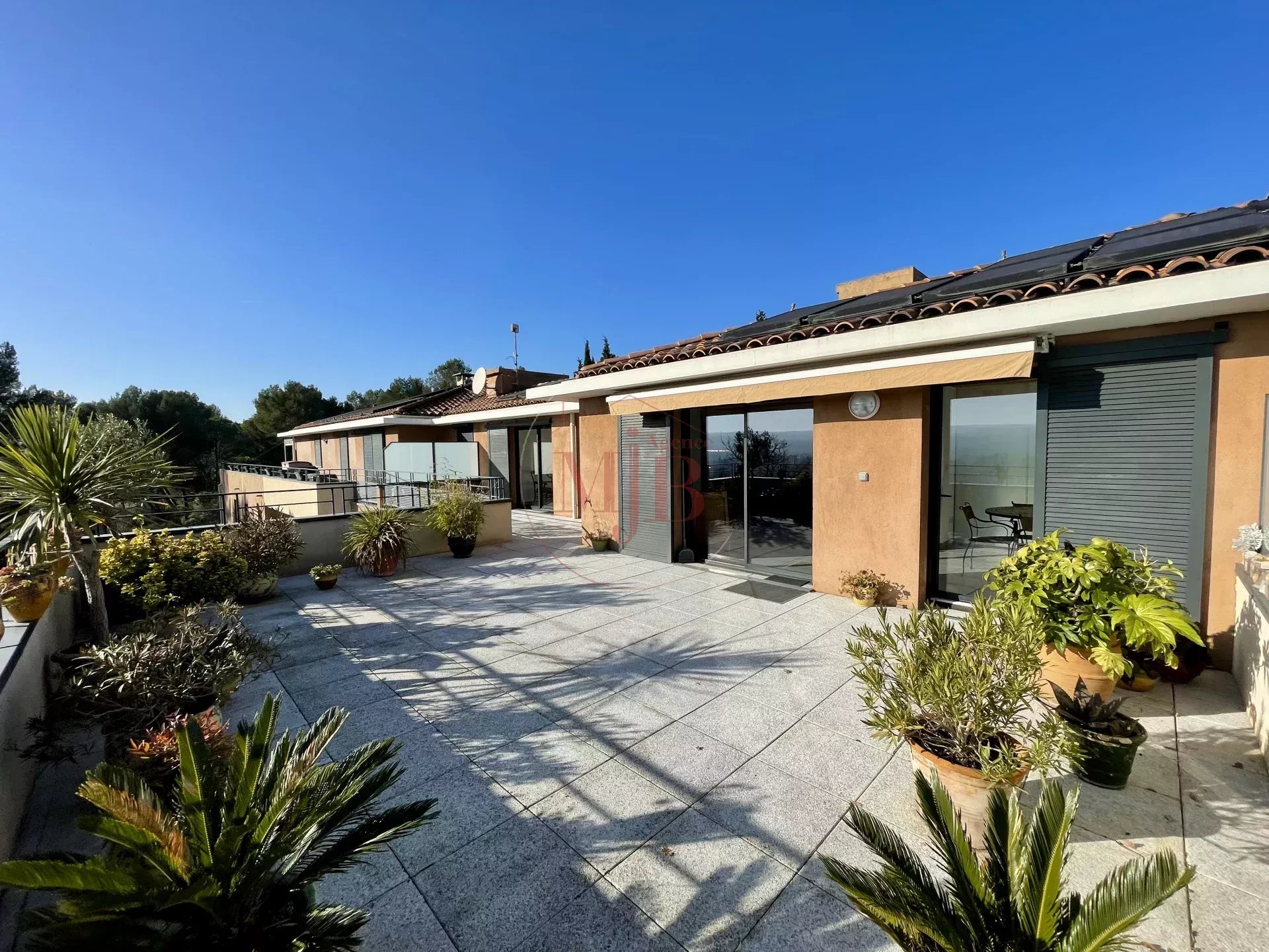 Agence immobilière de AGENCE MJB