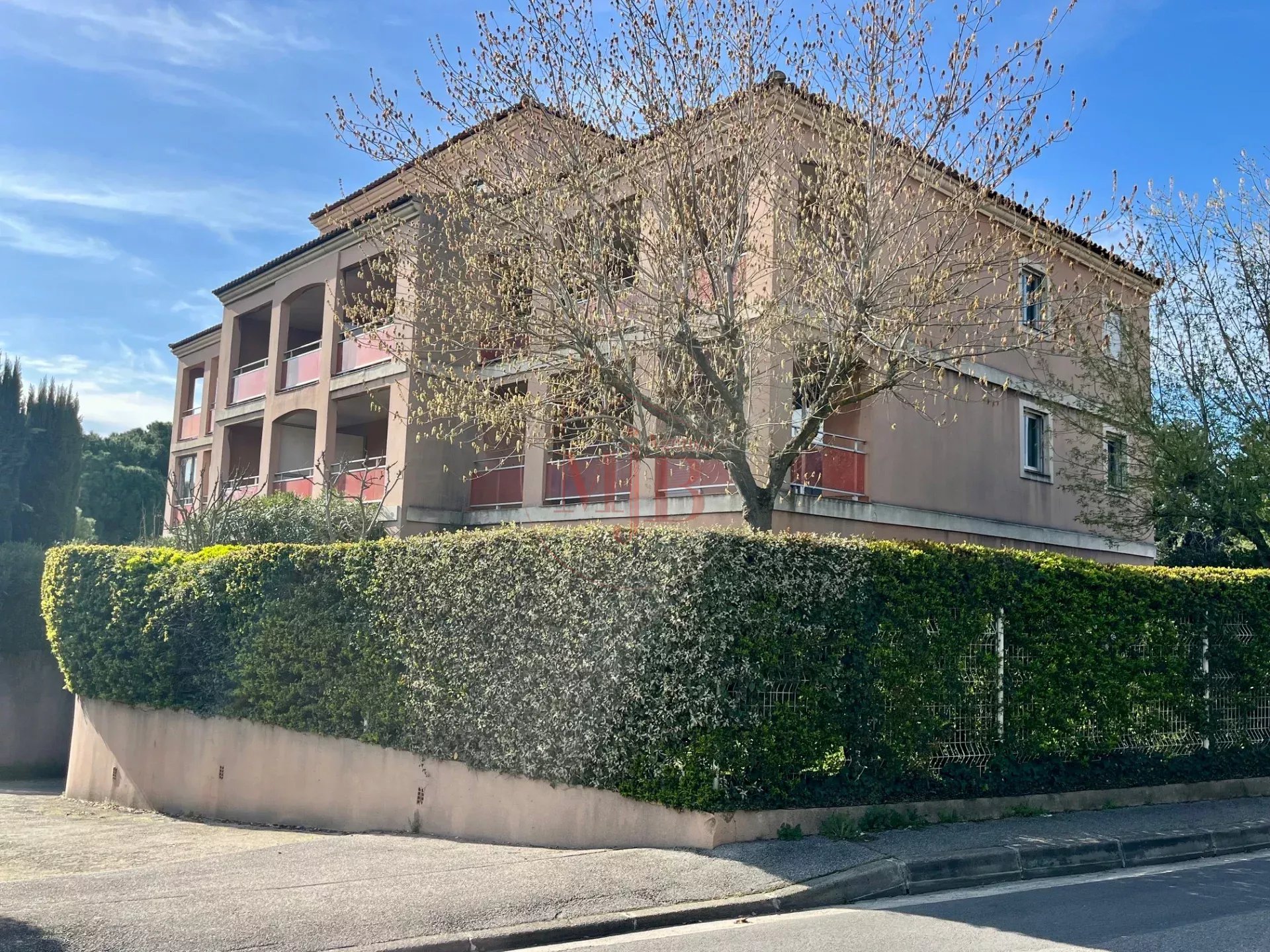 Agence immobilière de AGENCE MJB