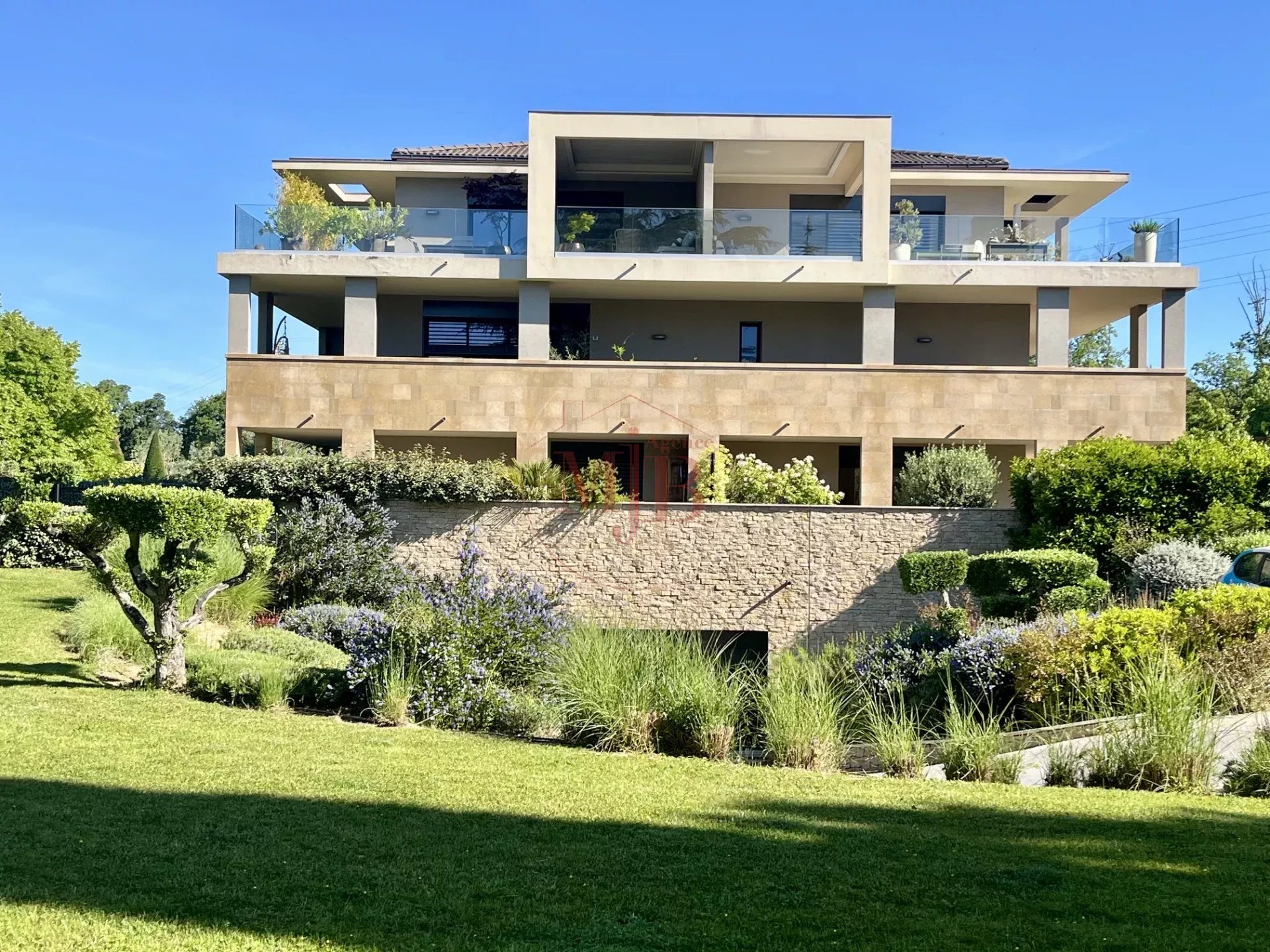 Agence immobilière de AGENCE MJB