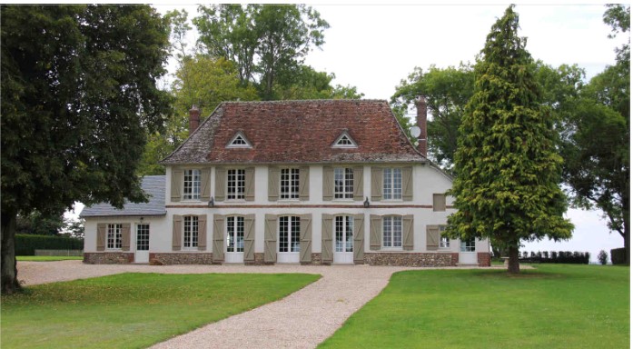 Agence immobilière de AGENCE AUX DEMEURES NORMANDES