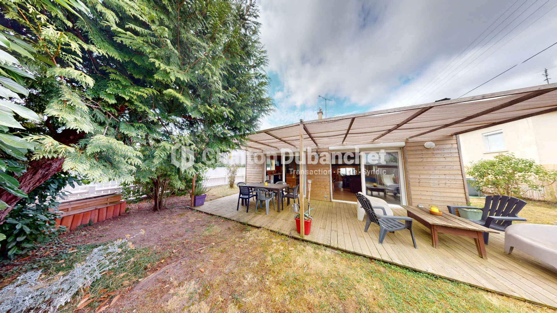 Agence immobilière de COMBE Aurélien - Agent Commercial