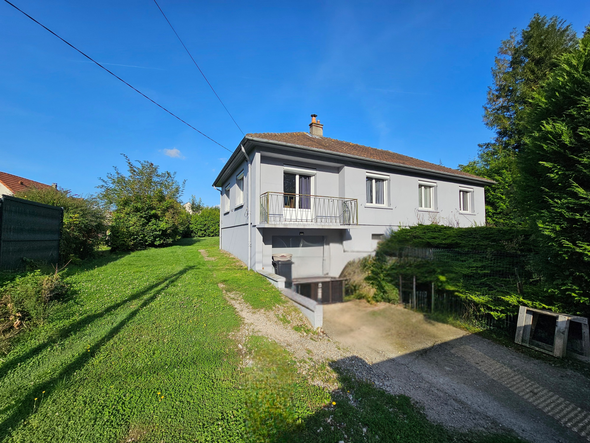 Agence immobilière de LAVAQUERIE DESGARDIN Marjorie