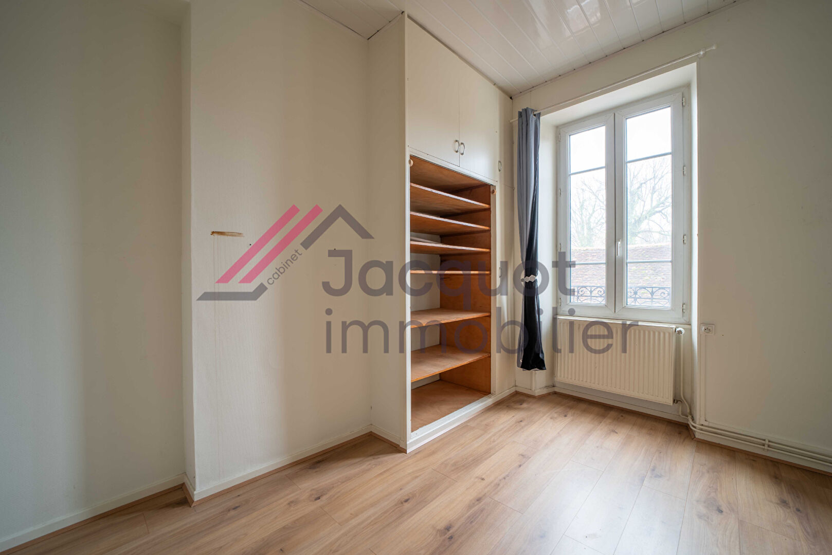 Agence immobilière de Elysa BURRI - Agent Commercial