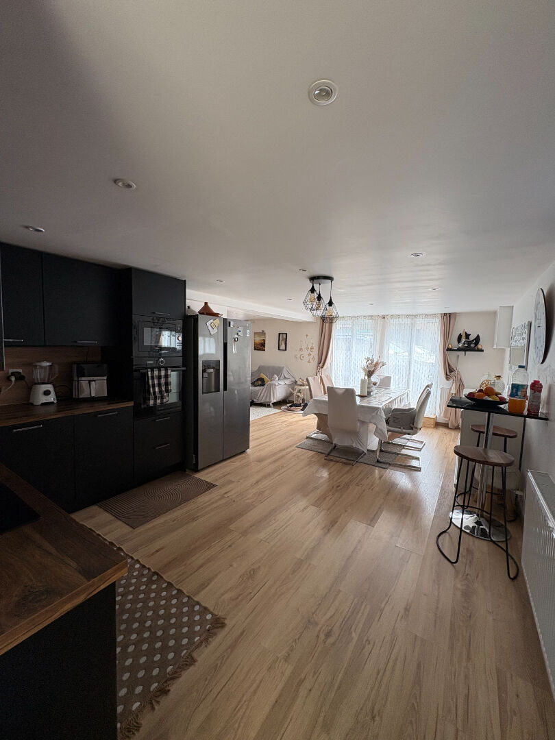 Agence immobilière de Elysa BURRI - Agent Commercial