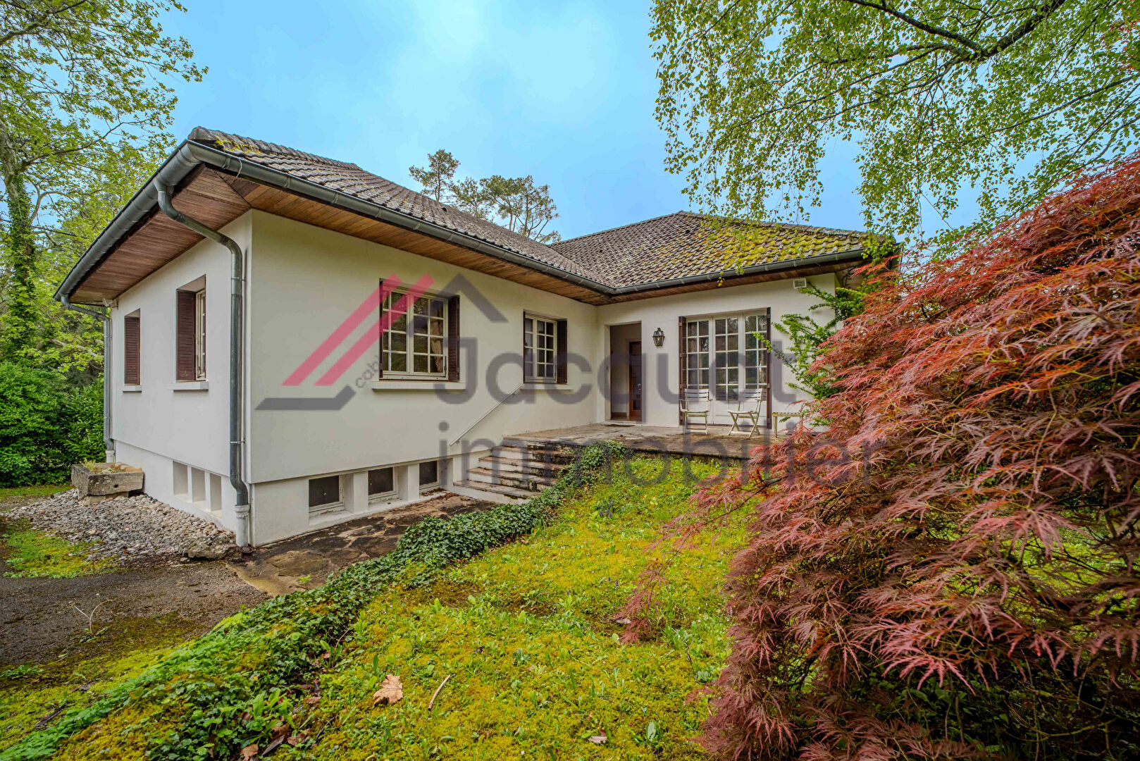 Agence immobilière de Elysa BURRI - Agent Commercial