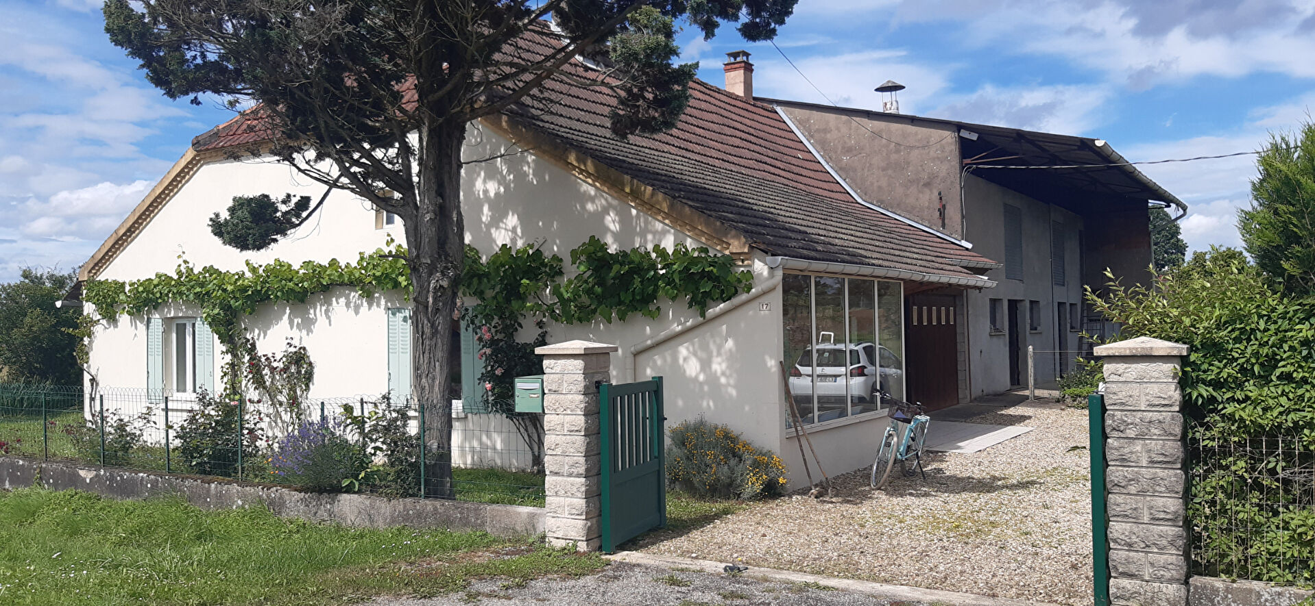 Agence immobilière de Elysa BURRI - Agent Commercial