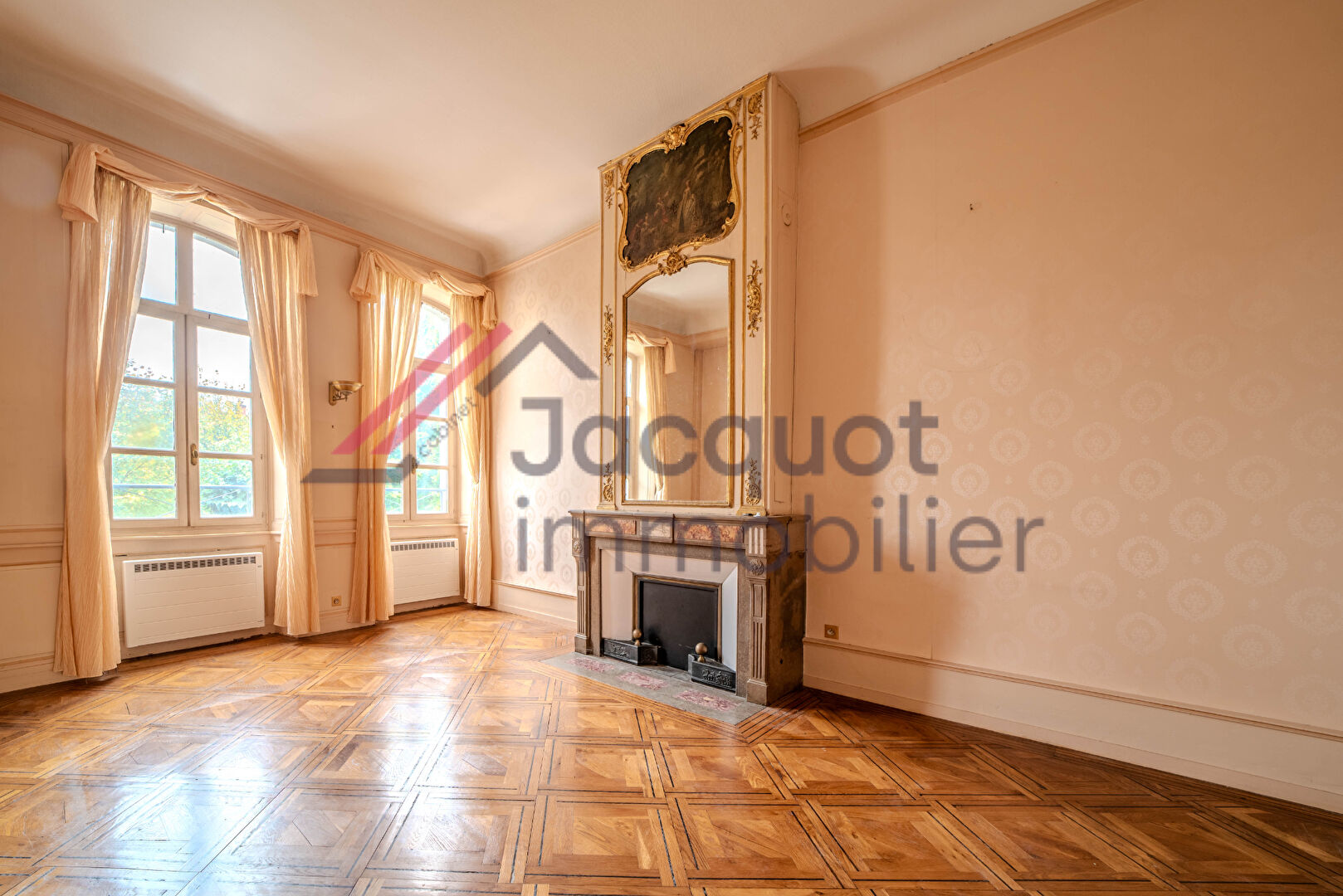 Agence immobilière de Elysa BURRI - Agent Commercial
